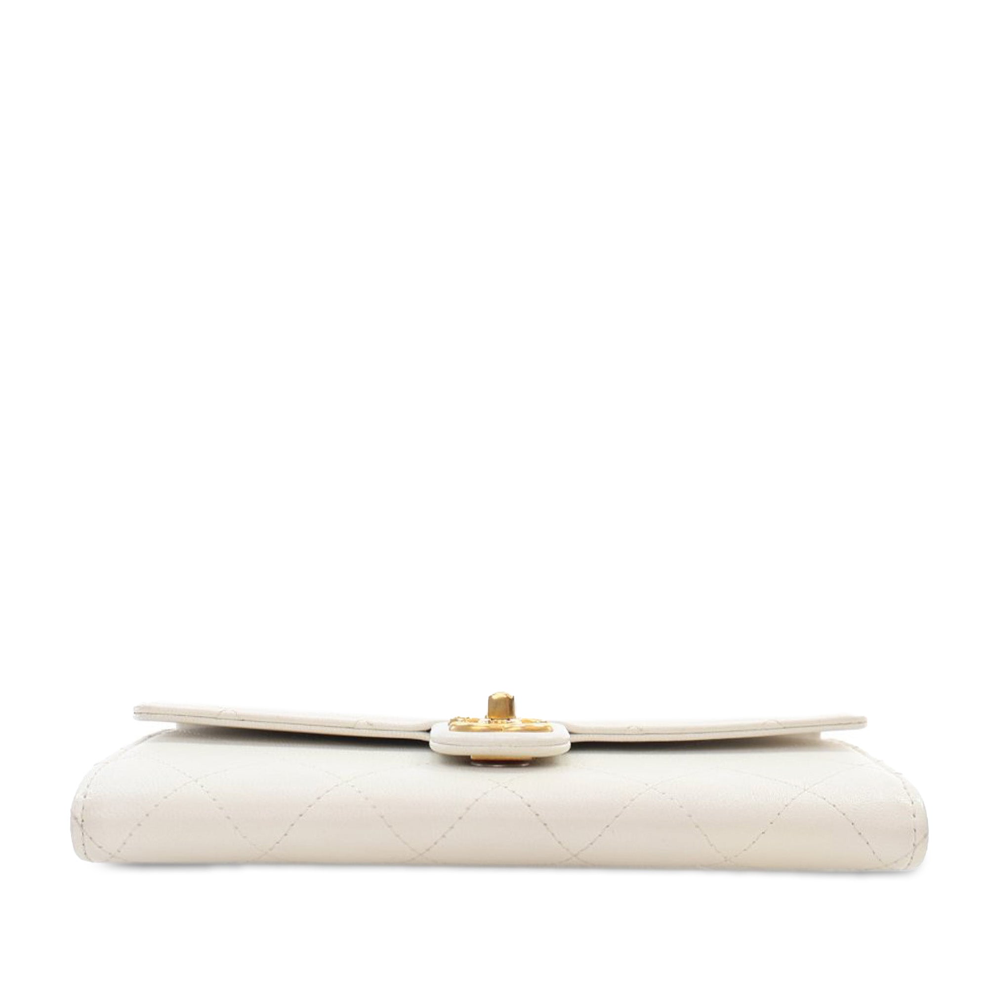 Chanel Goatskin Chic Pearls Wallet on Chain - image 4