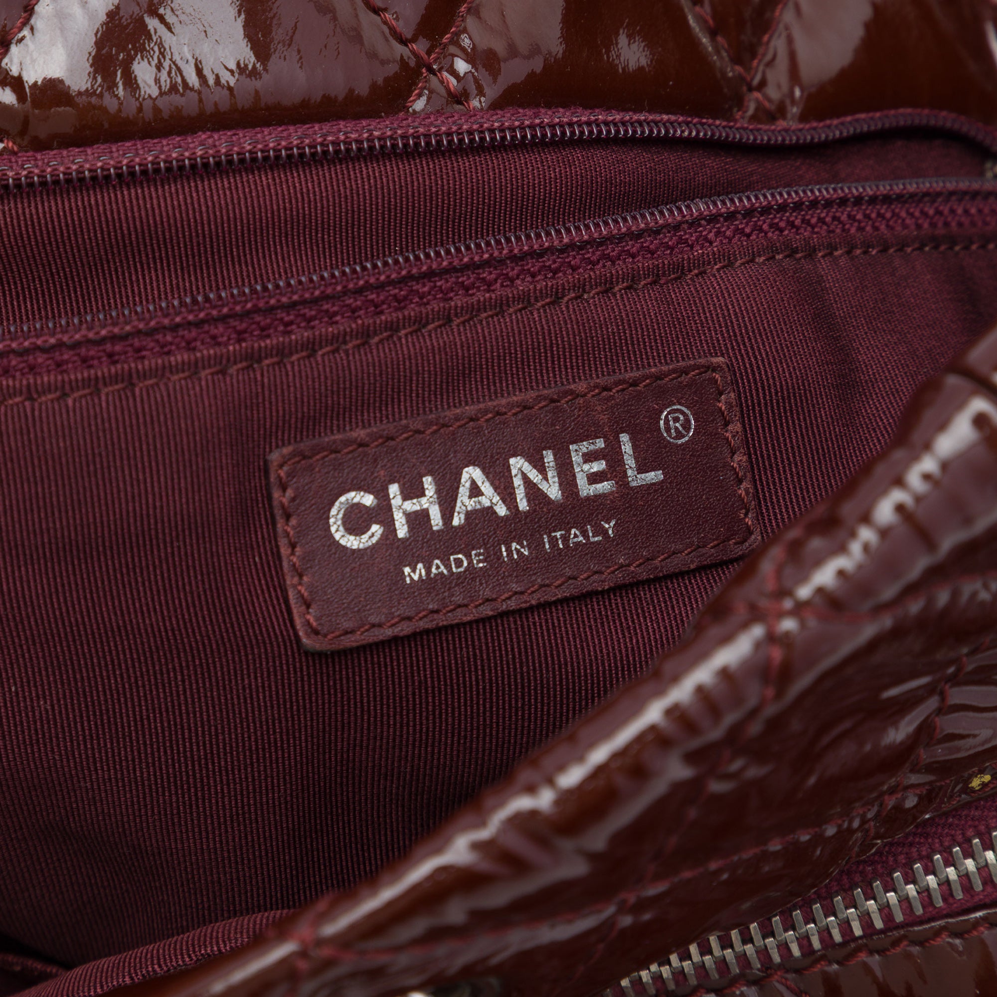 Chanel Quilted Patent Chic and Glitter Ligne Tote - image 5