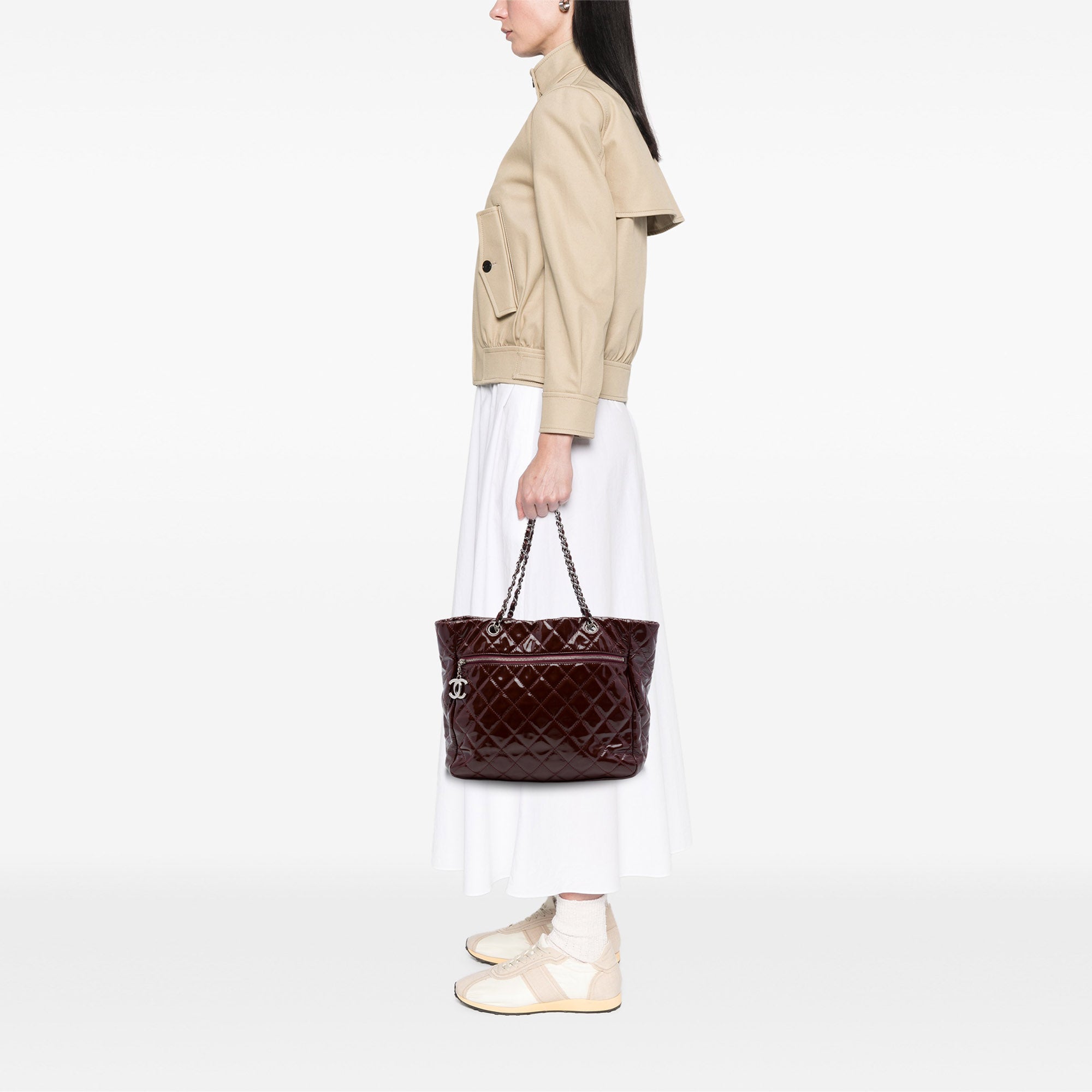 Chanel Quilted Patent Chic and Glitter Ligne Tote - image 6