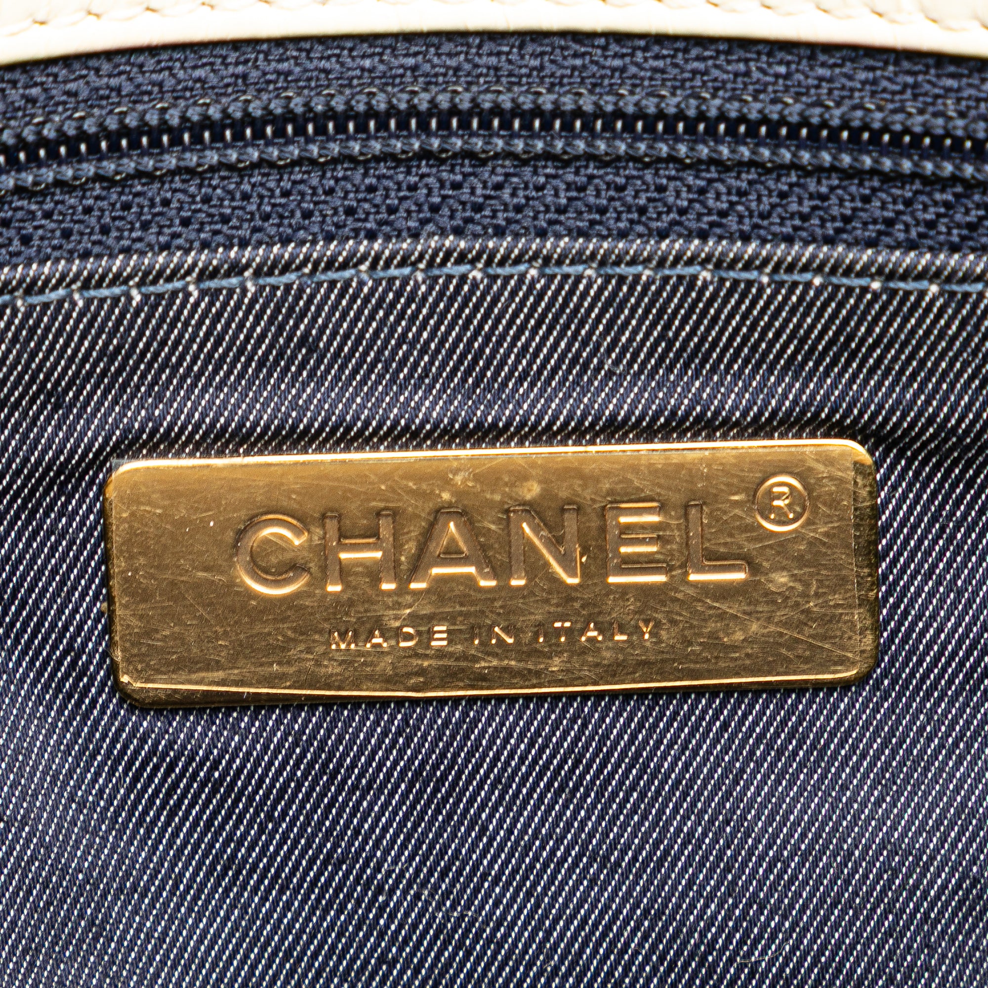 Chanel Crumpled Calfskin En Vogue Rope Flap - image 5