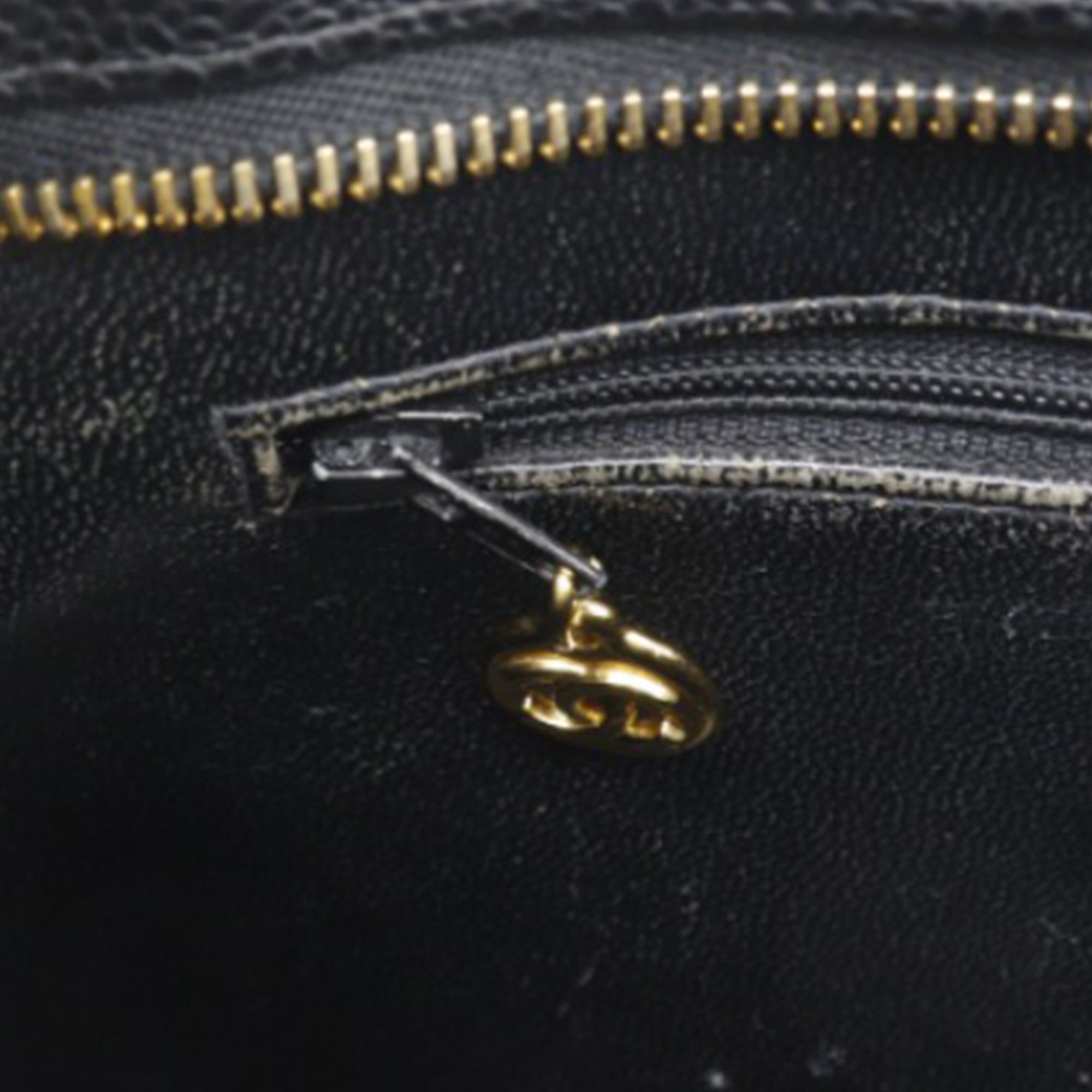 Chanel Caviar Medallion Tote - image 9
