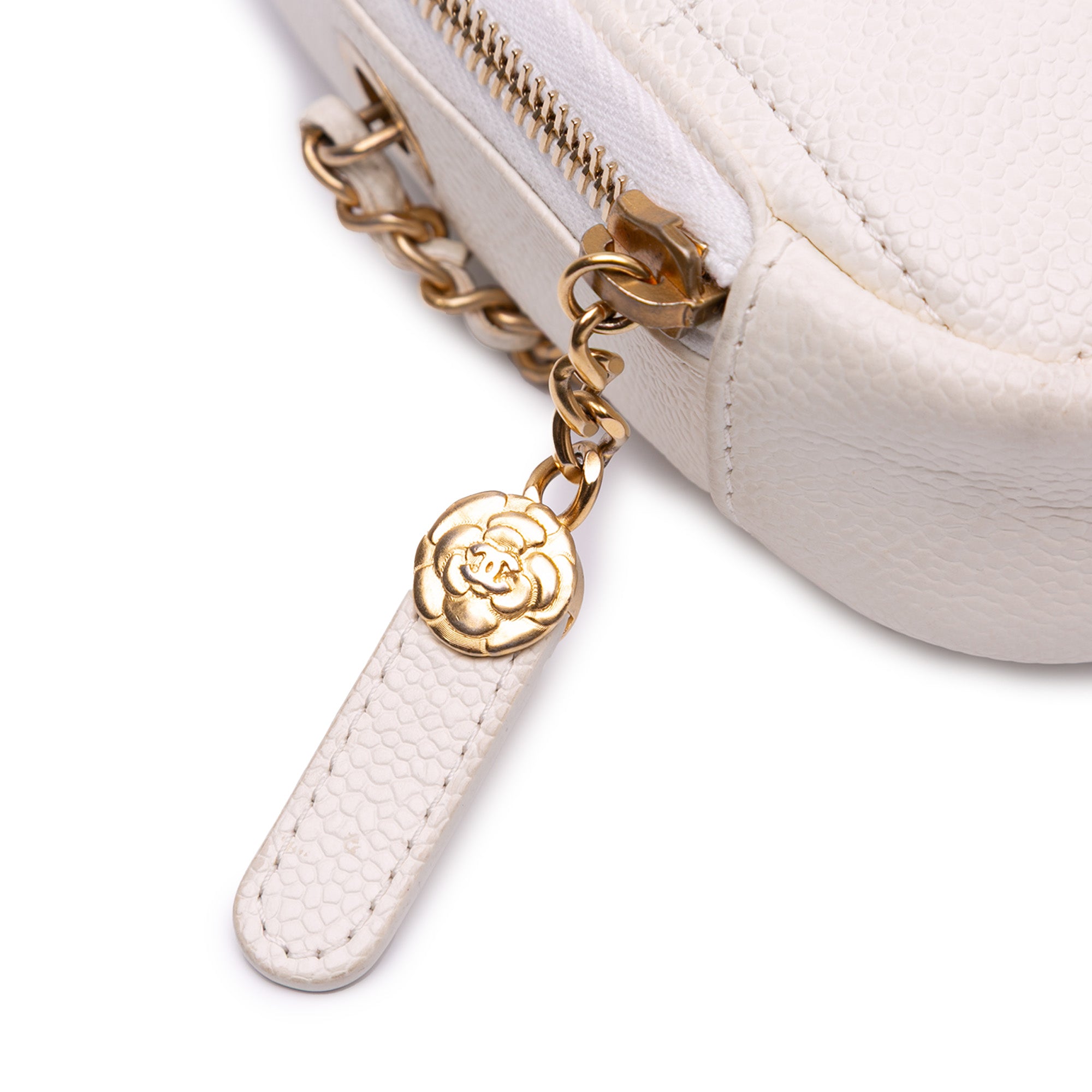 Chanel Quilted Caviar Diamond Clutch With Chain - image 8