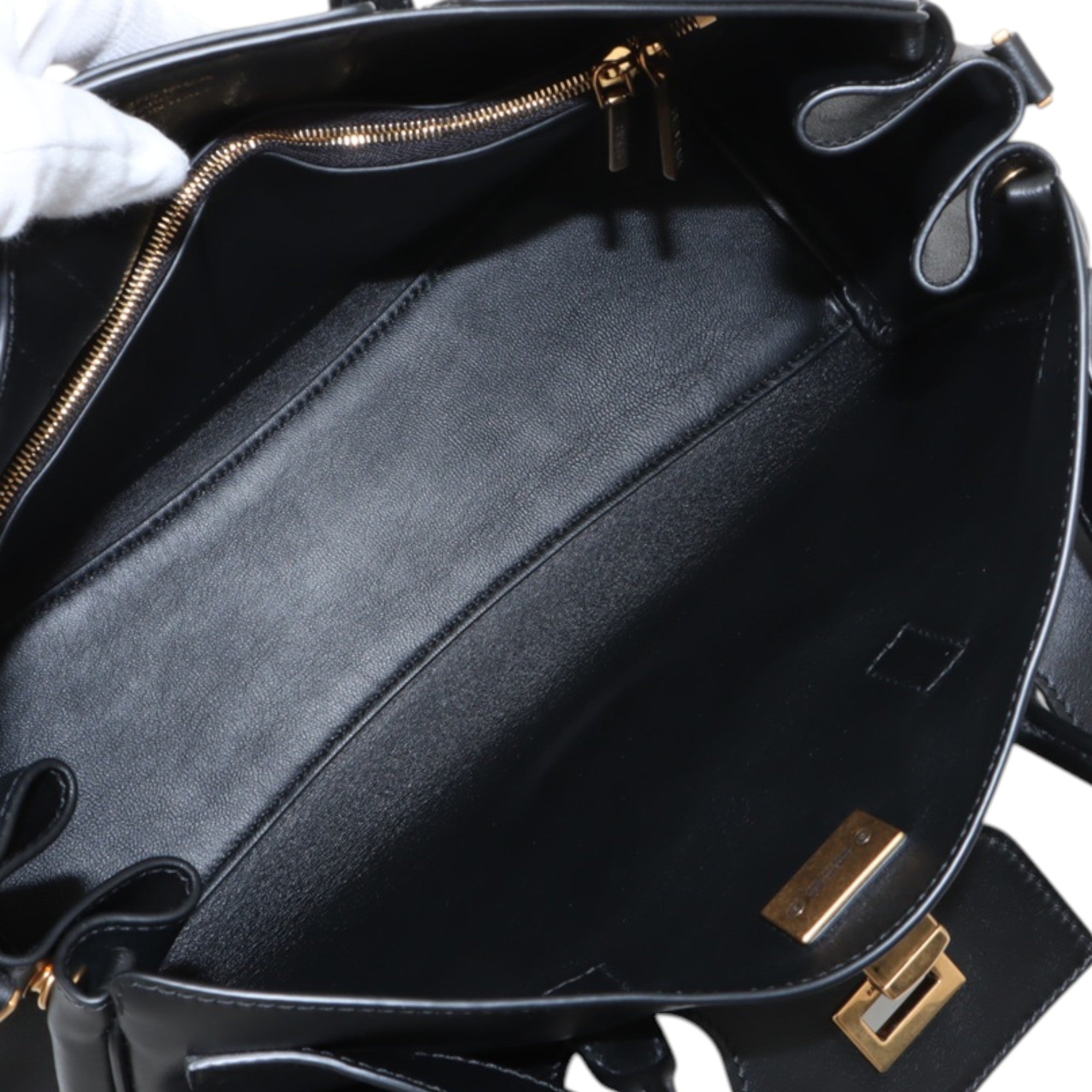 Balenciaga Medium Smooth Calfskin Bel Air Carry All Tote - image 5