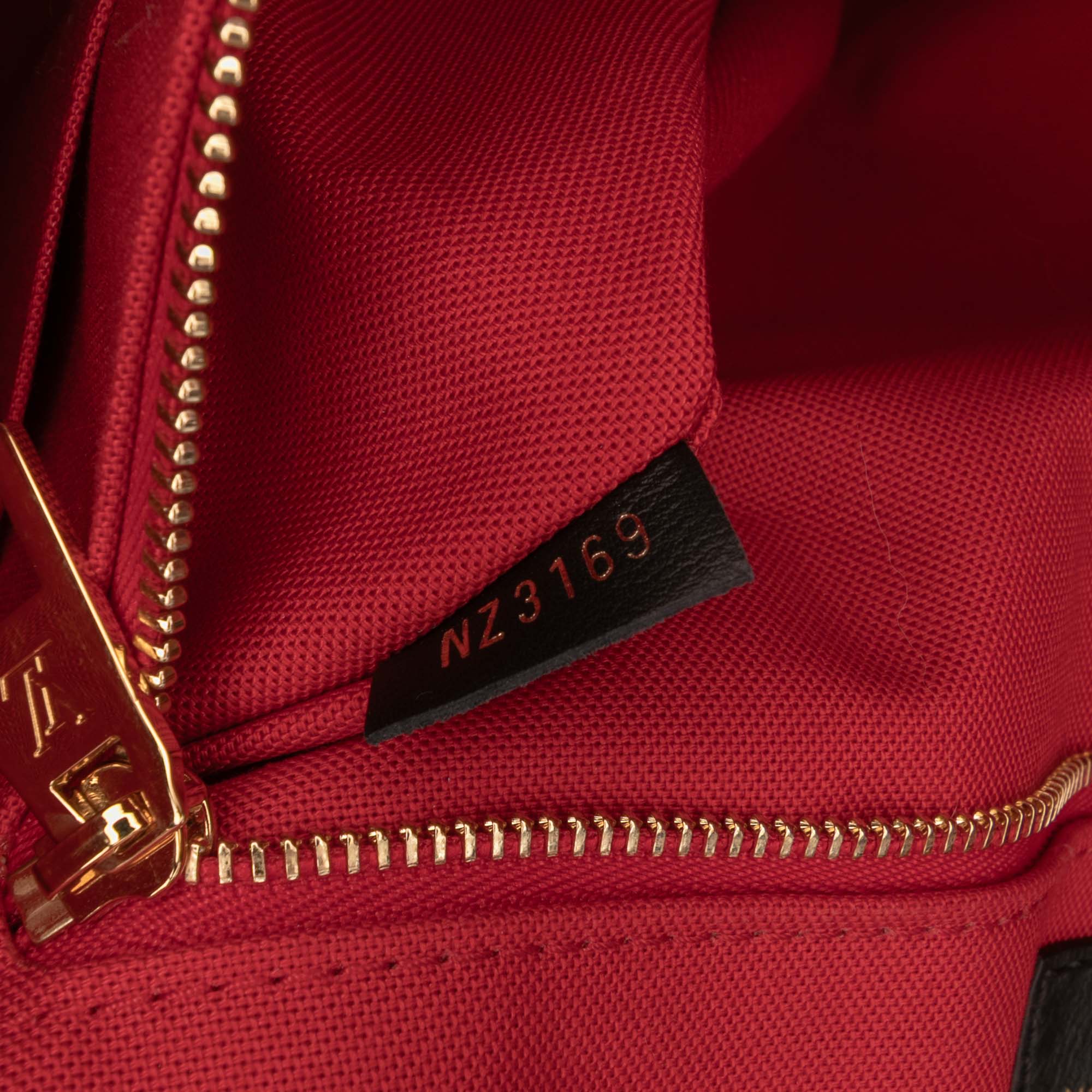 Louis Vuitton Monogram Reverse Giant OnTheGo GM - image 5