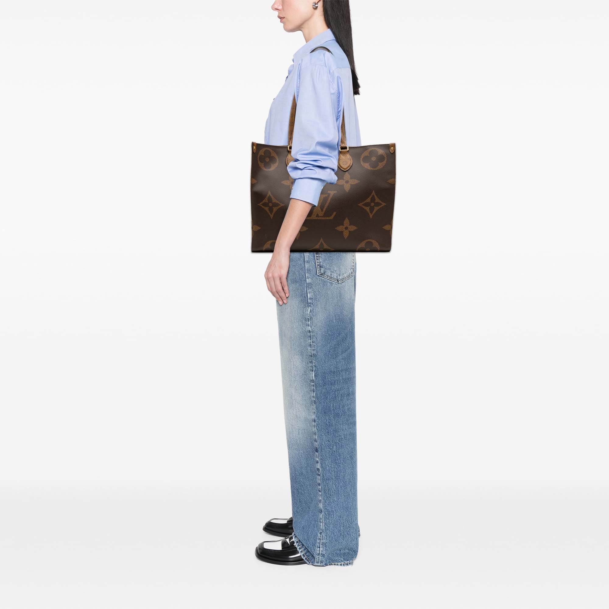 Louis Vuitton Monogram Reverse Giant OnTheGo GM - image 9
