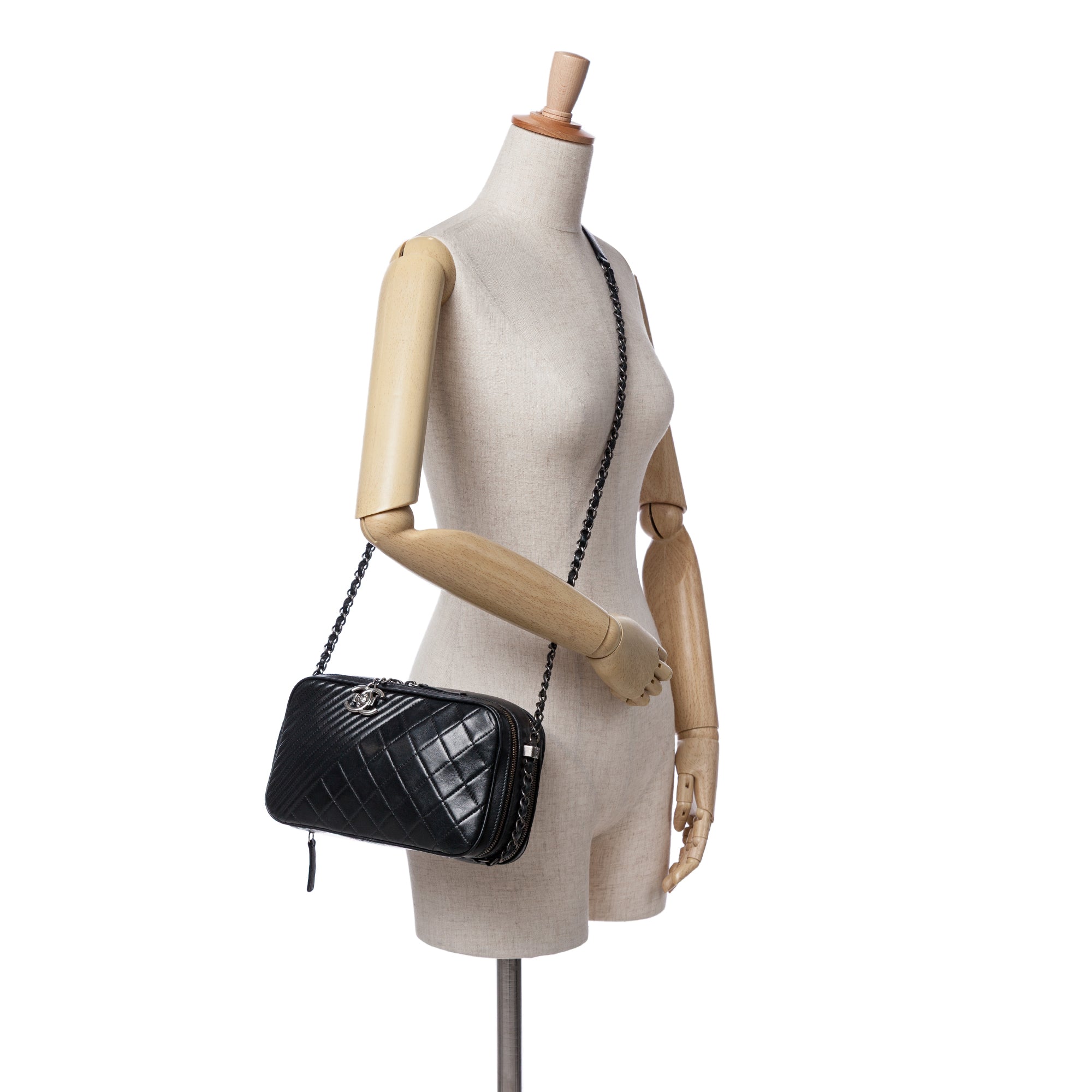 Chanel Large Lambskin Coco Boy Camera Bag - image 11