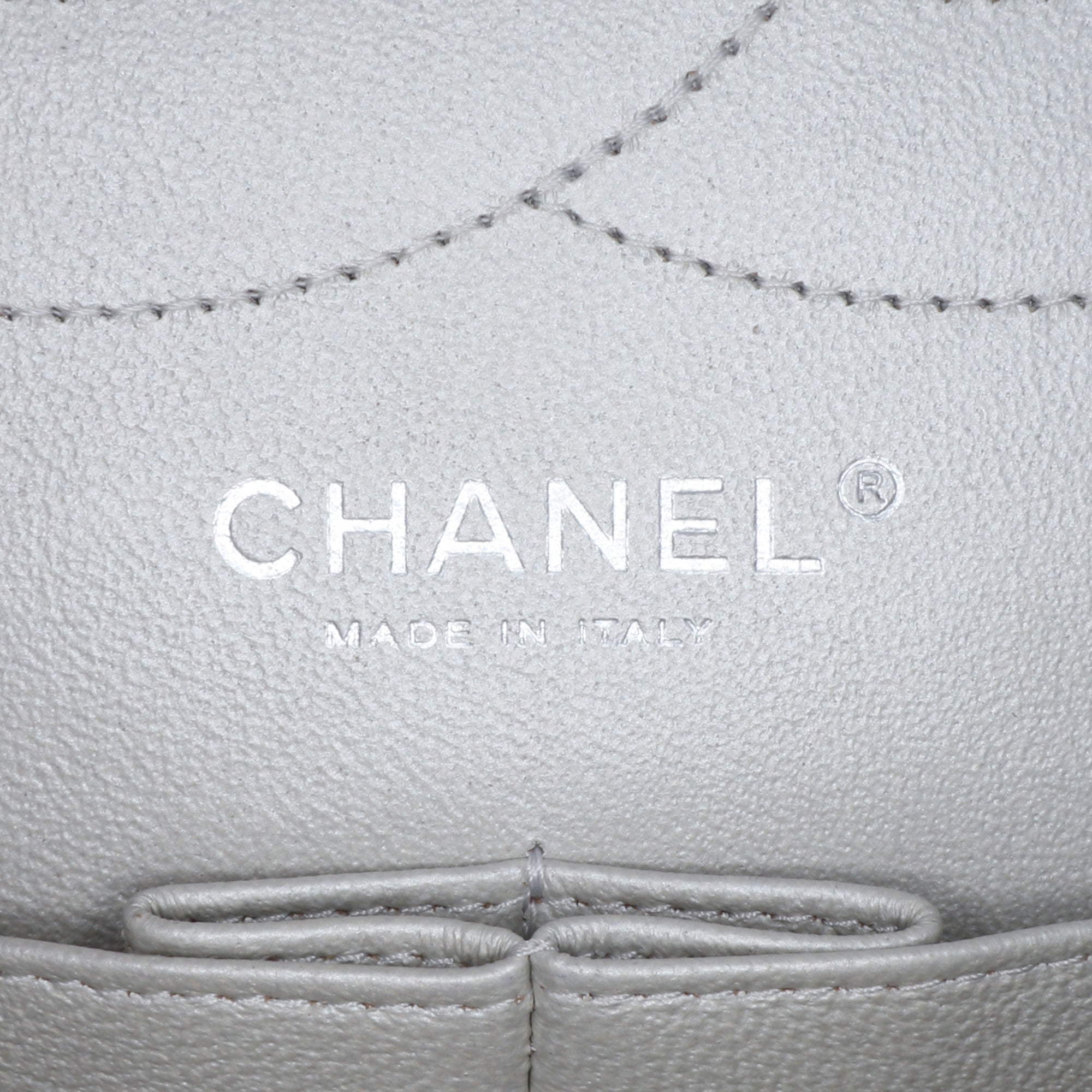 Chanel Reissue 2.55 Metallic Lambskin Double Flap 227 - image 5