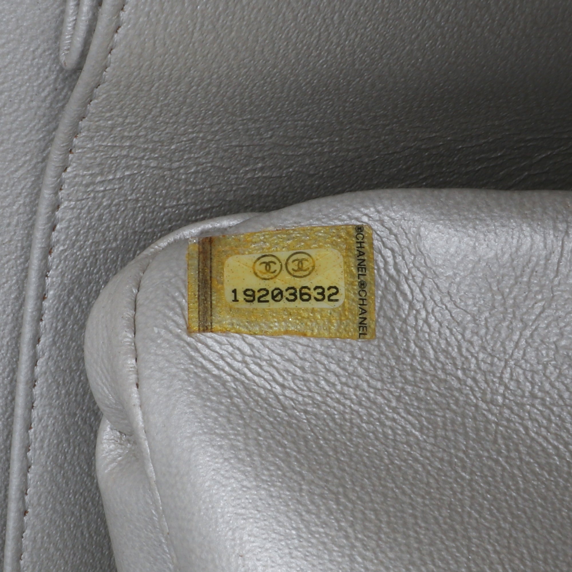 Chanel Reissue 2.55 Metallic Lambskin Double Flap 227 - image 6