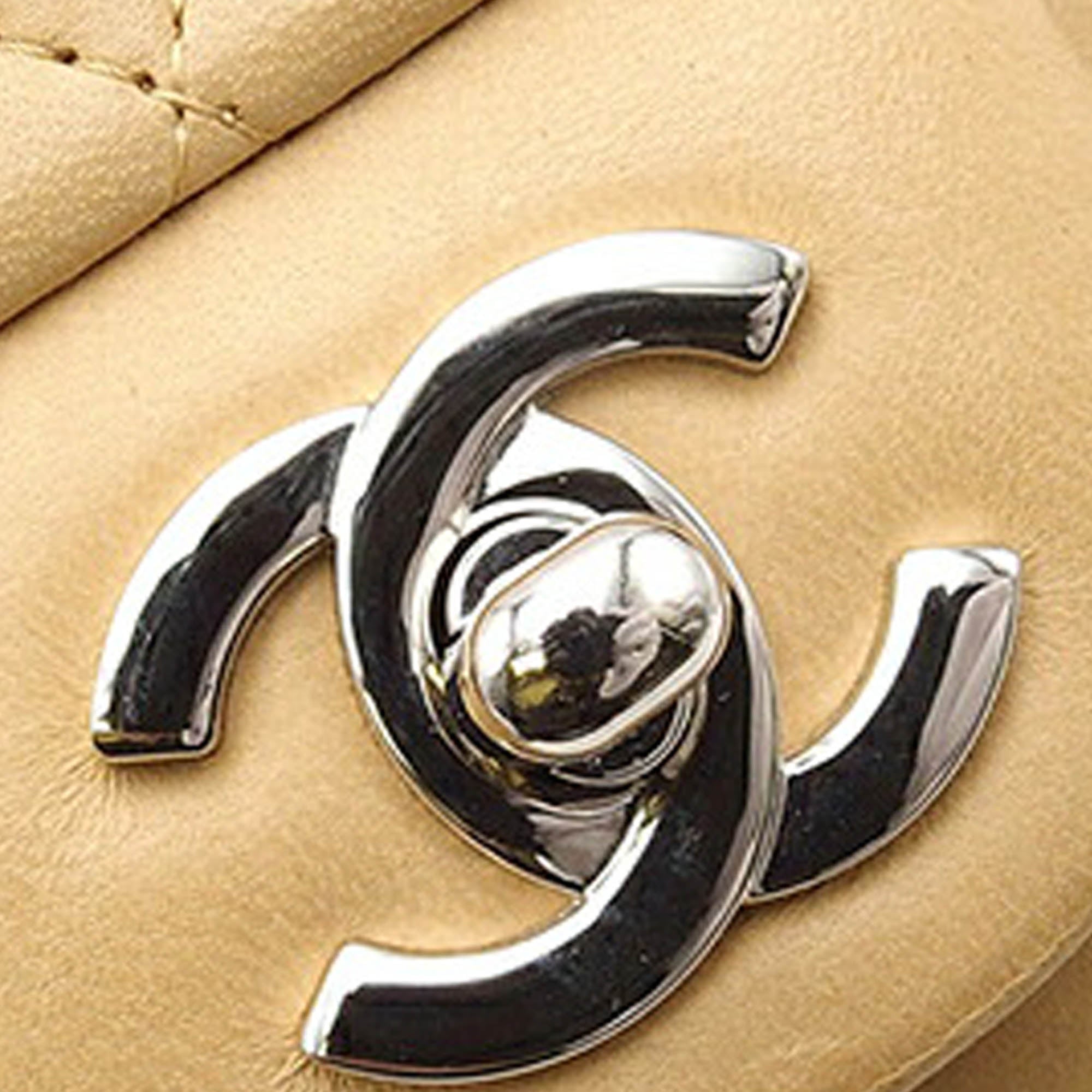 Chanel CC Lambskin East West Single Flap - image 5