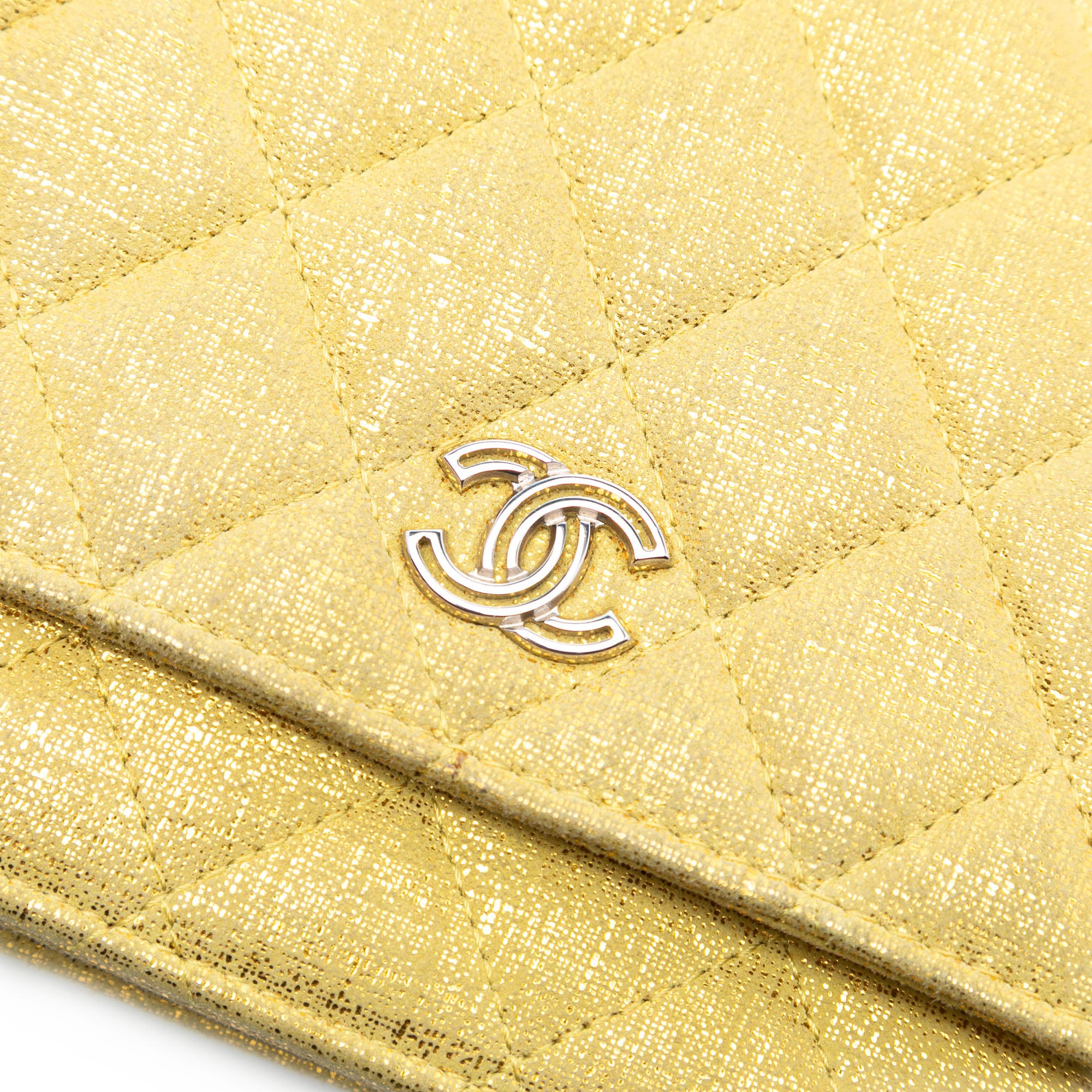 Chanel CC Quilted Metallic Fabric Wallet On Chain - image 6