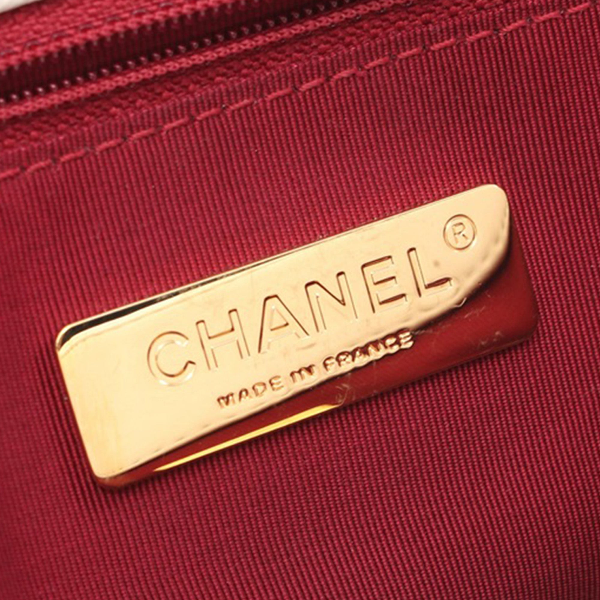 Chanel Medium Lambskin 19 Flap - image 4