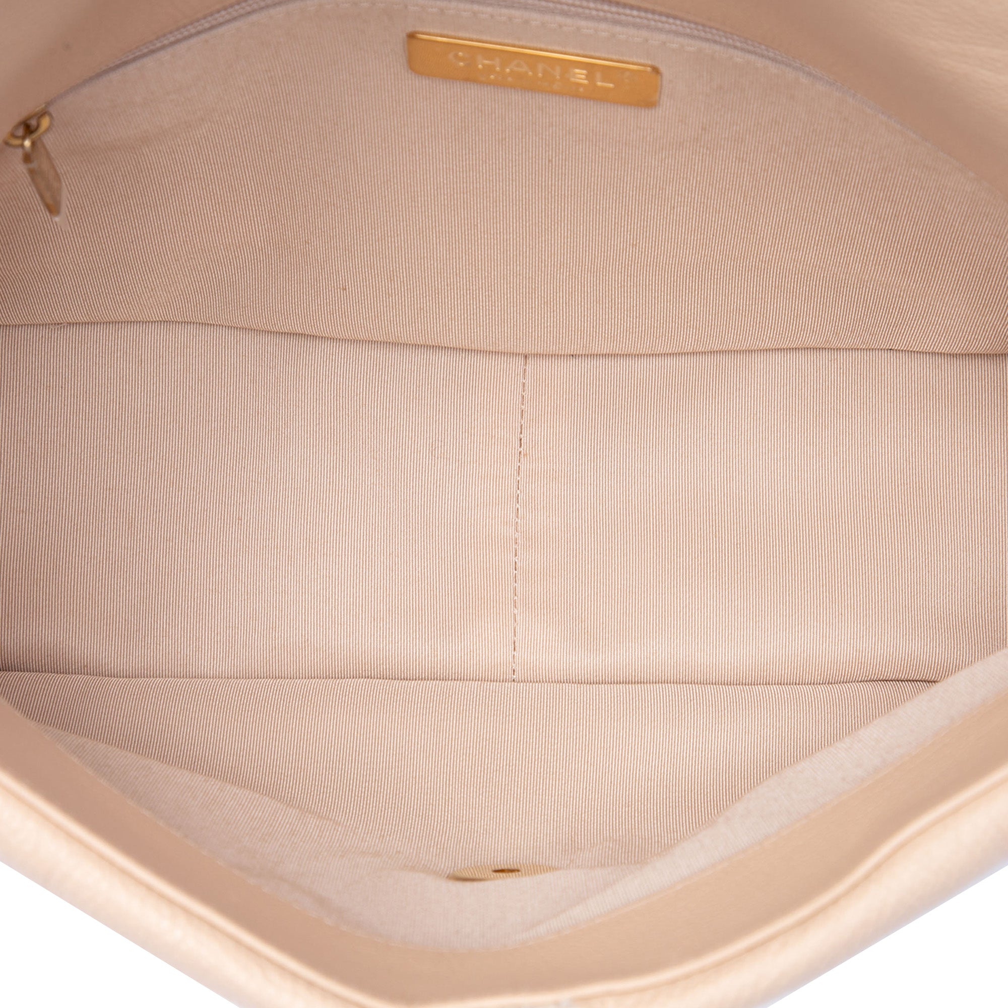 Chanel Large Crochet Calfskin 19 Flap - image 4