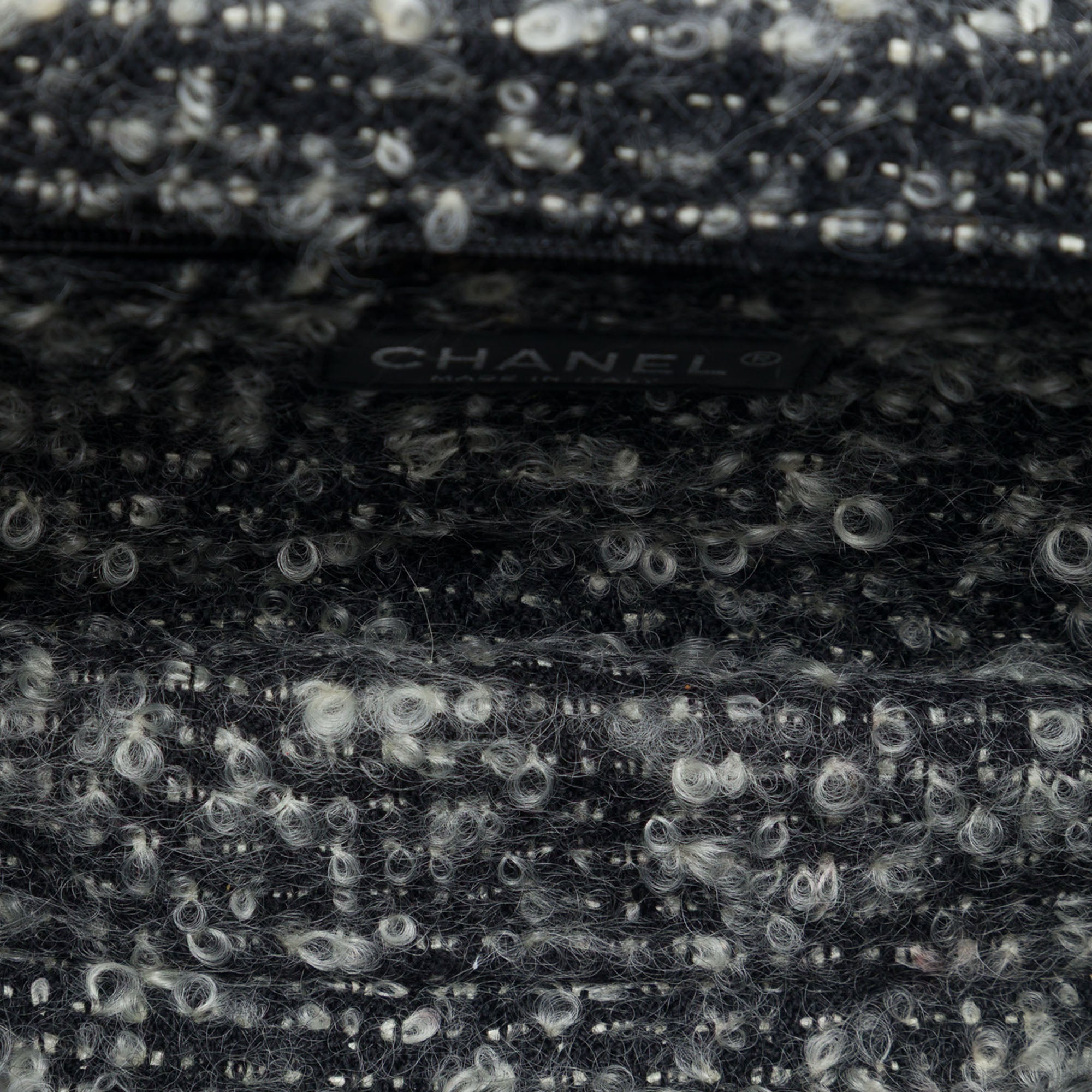 Chanel CC Quilted Lambskin Tweedy Flap Color - image 4