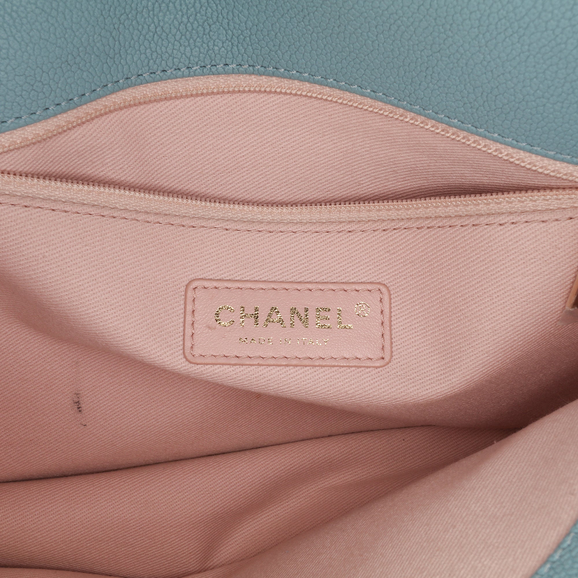 Chanel Caviar Thread Around Chain Flap - image 5