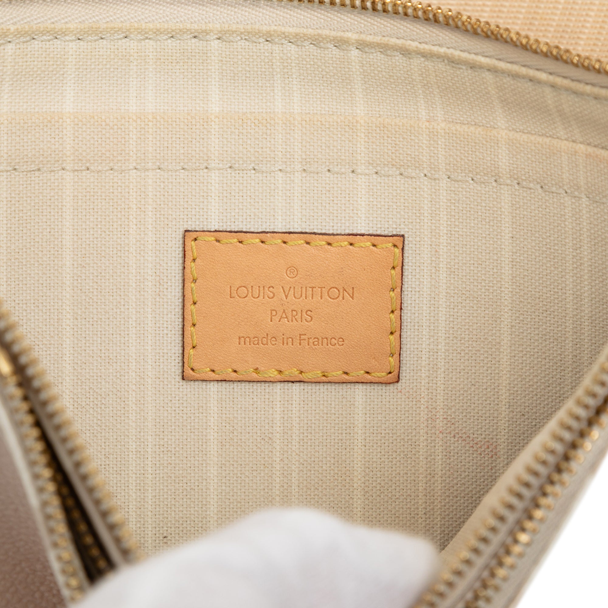 Louis Vuitton Monogram Giant By The Pool Multi Pochette Accessoires - image 6