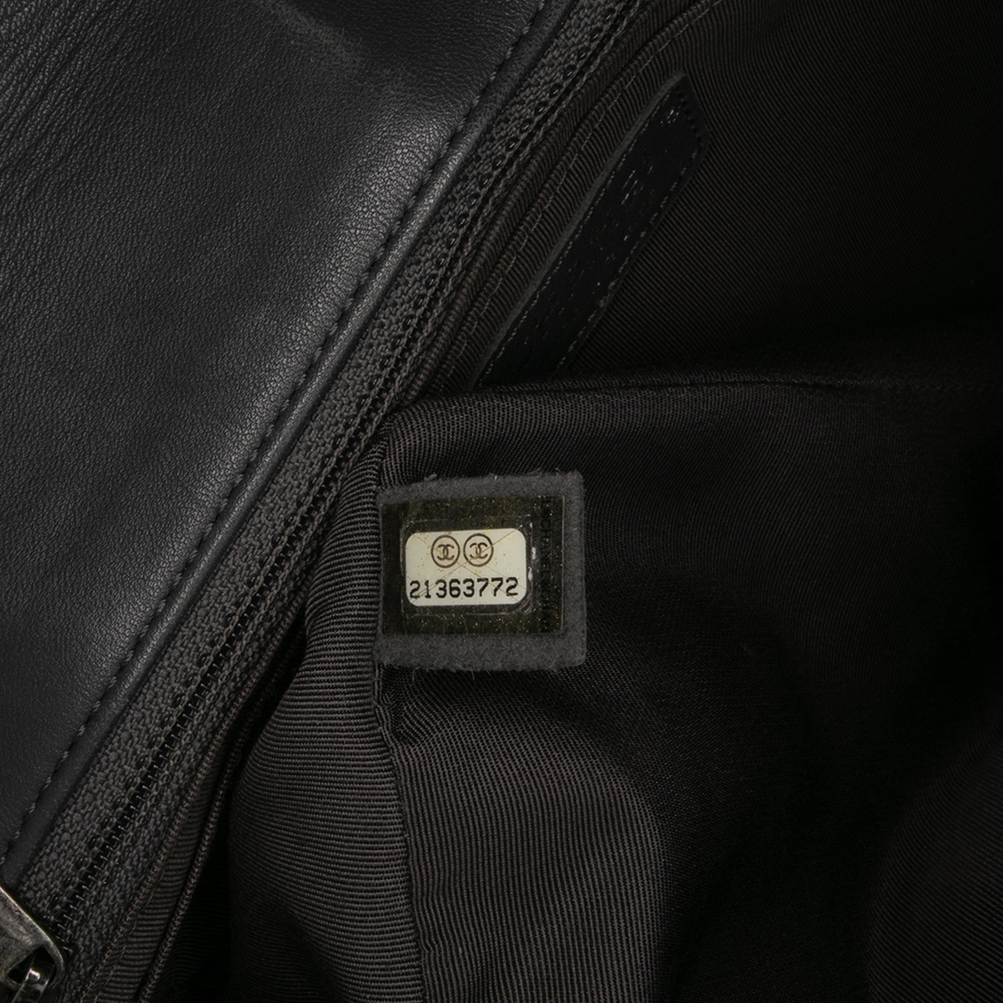 Chanel Paris-Salzburg Jumbo Bicolor Quilted Lambskin Tyrolean Flap - image 6
