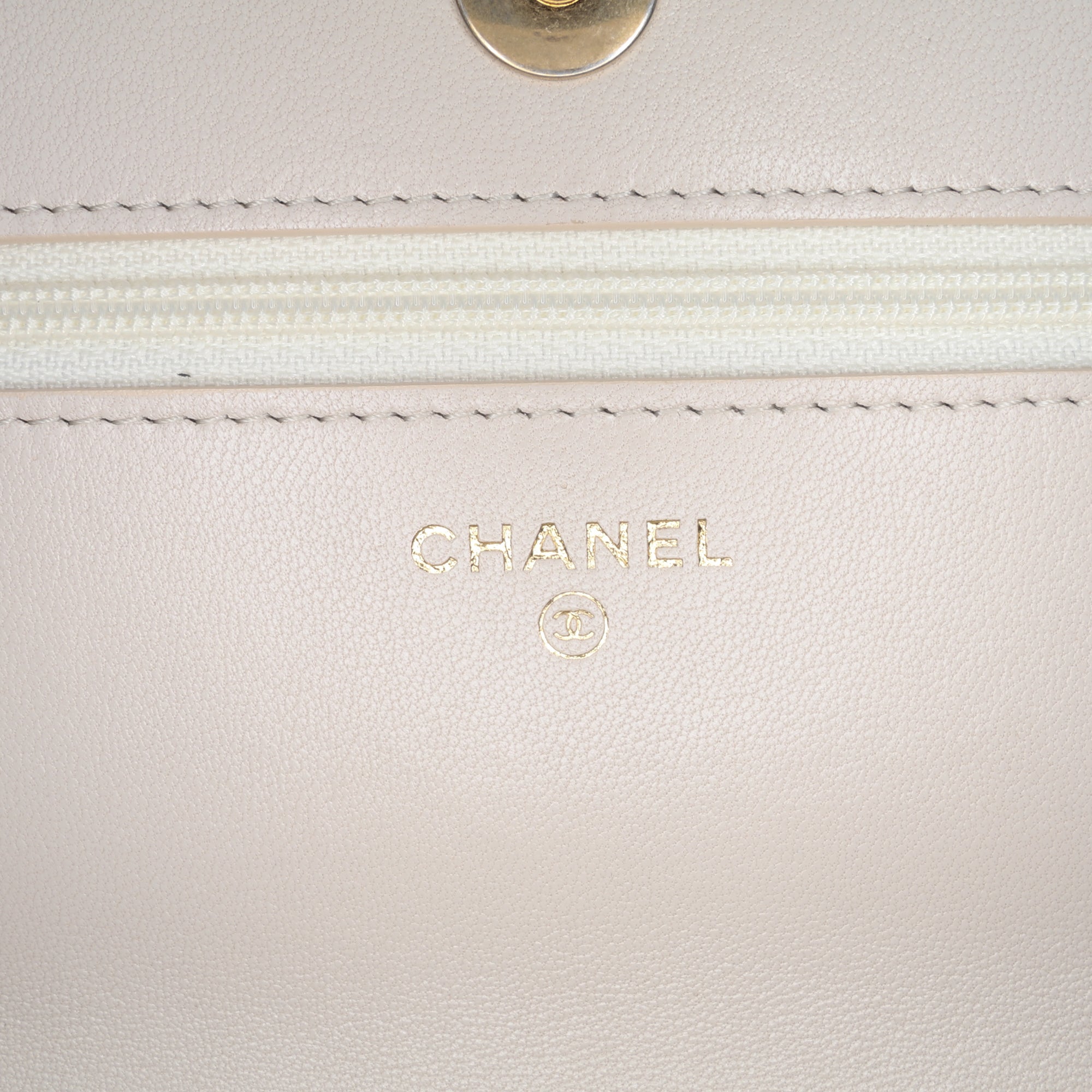 Chanel Quilted Lambskin 19 Wallet on Chain - image 5
