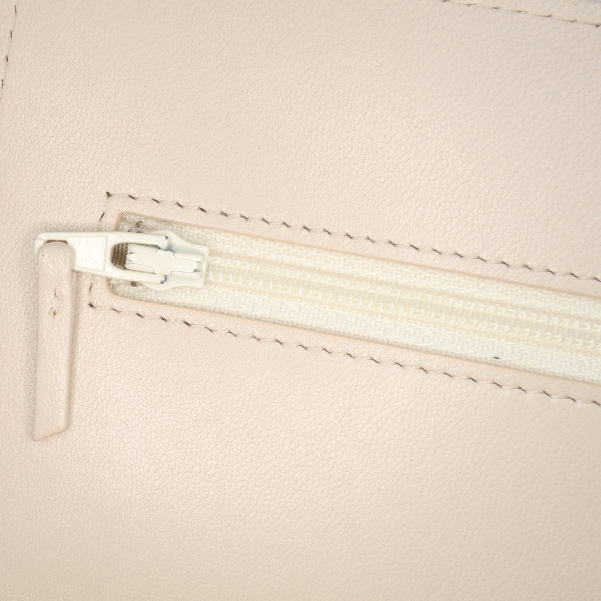 Chanel Quilted Lambskin 19 Wallet on Chain - image 7
