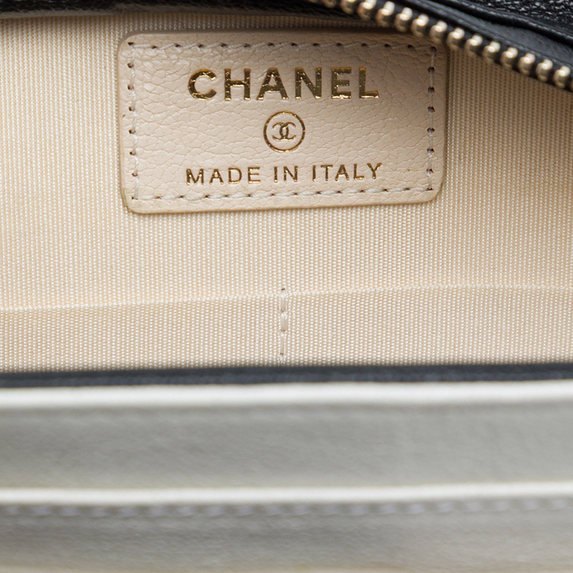 Chanel CC Tricolor Quilted Goatskin Multi Pocket Wallet On Chain - image 5