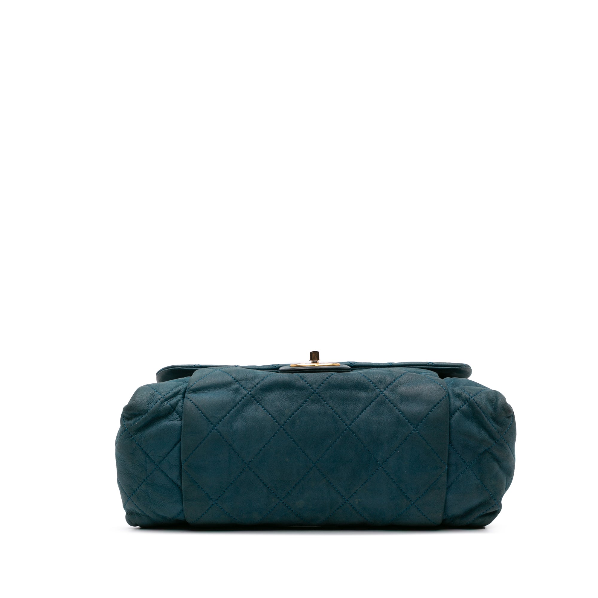 Chanel Large Iridescent Calfskin Chic Quilt Flap - image 3
