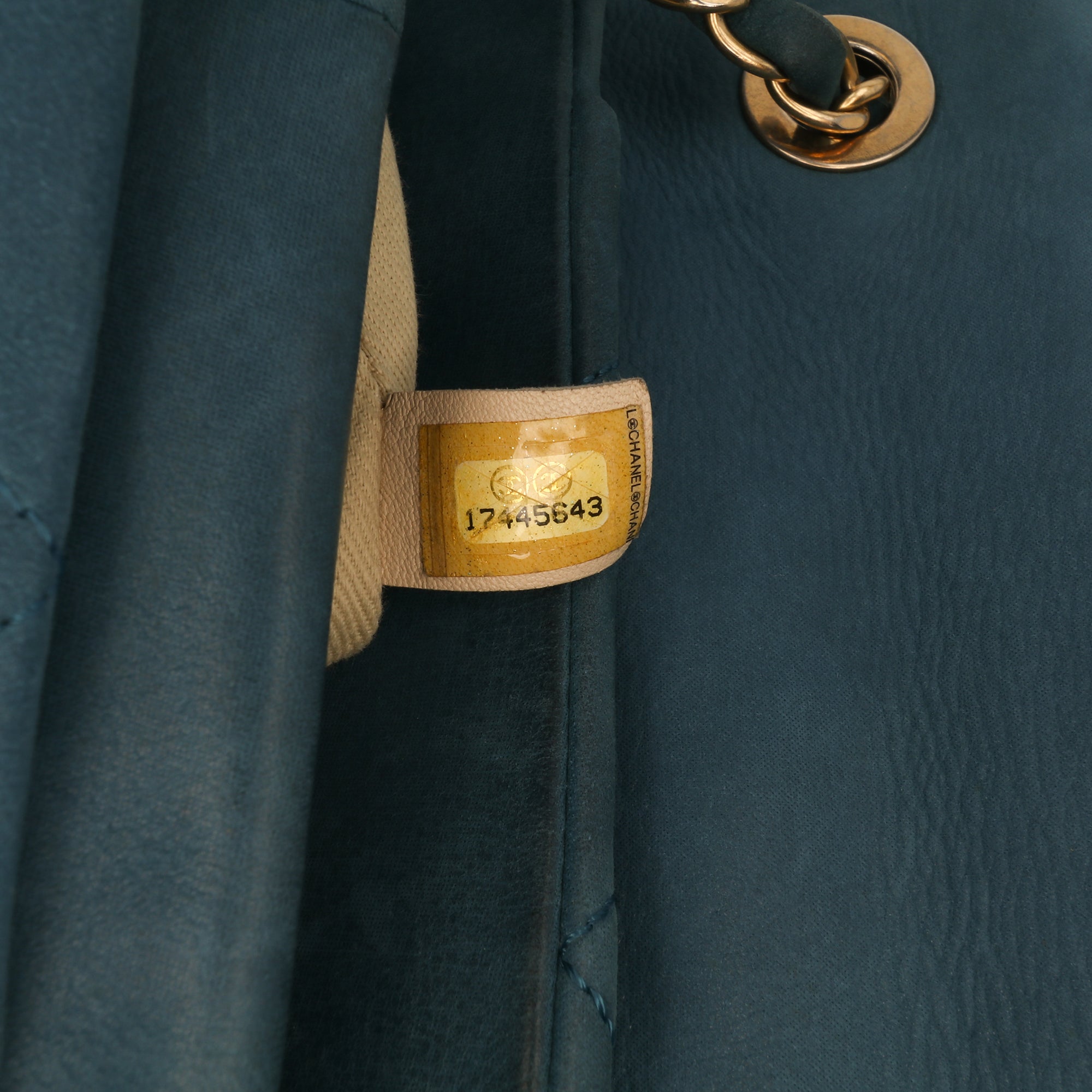 Chanel Large Iridescent Calfskin Chic Quilt Flap - image 6