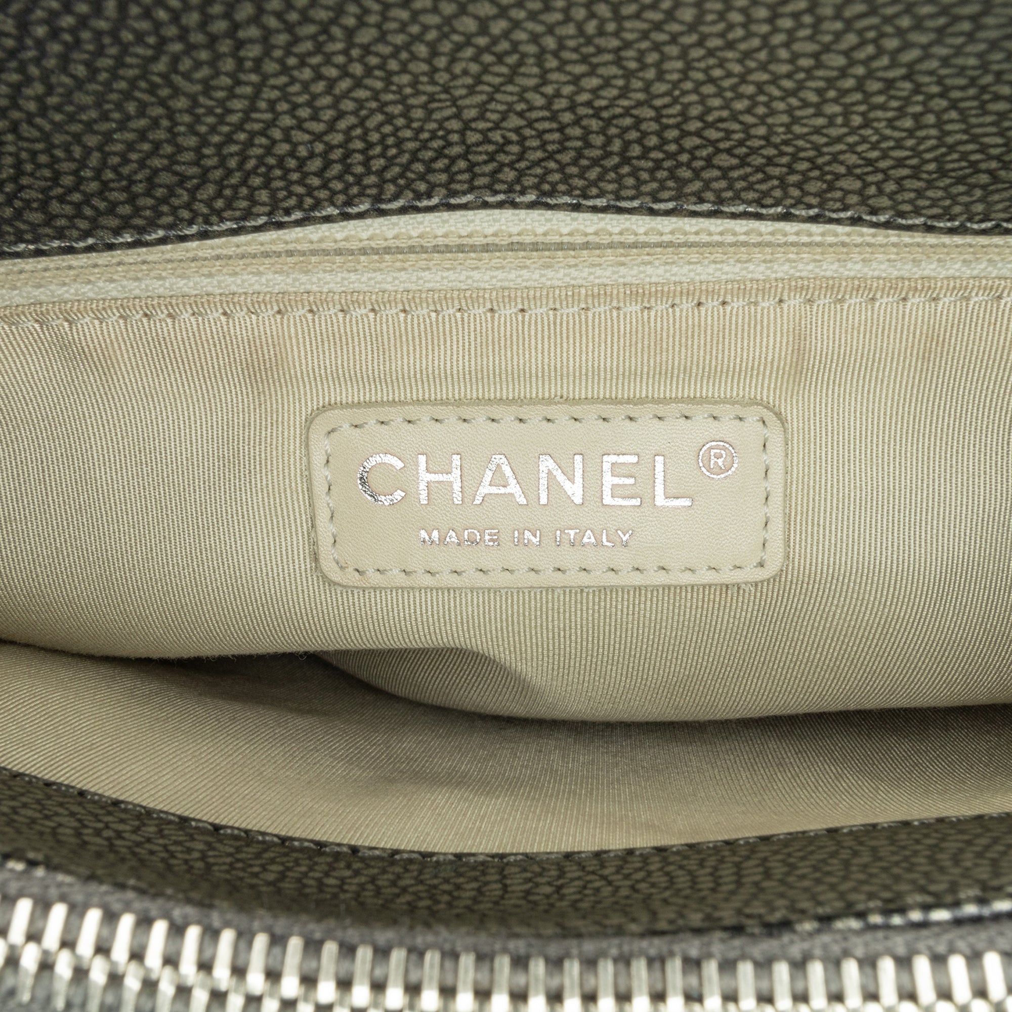Chanel Metallic Caviar Grand Shopping Tote - image 10
