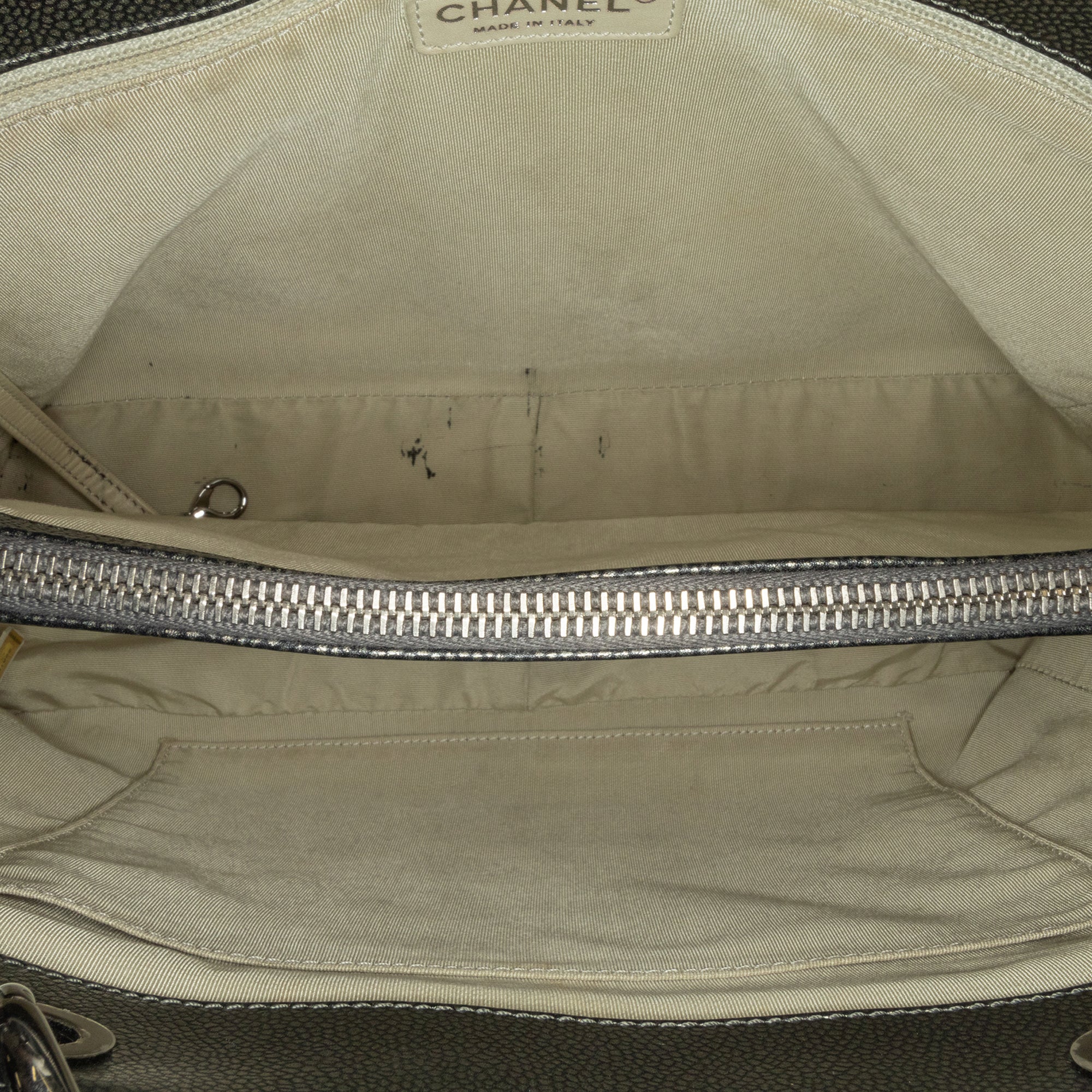 Chanel Metallic Caviar Grand Shopping Tote - image 5