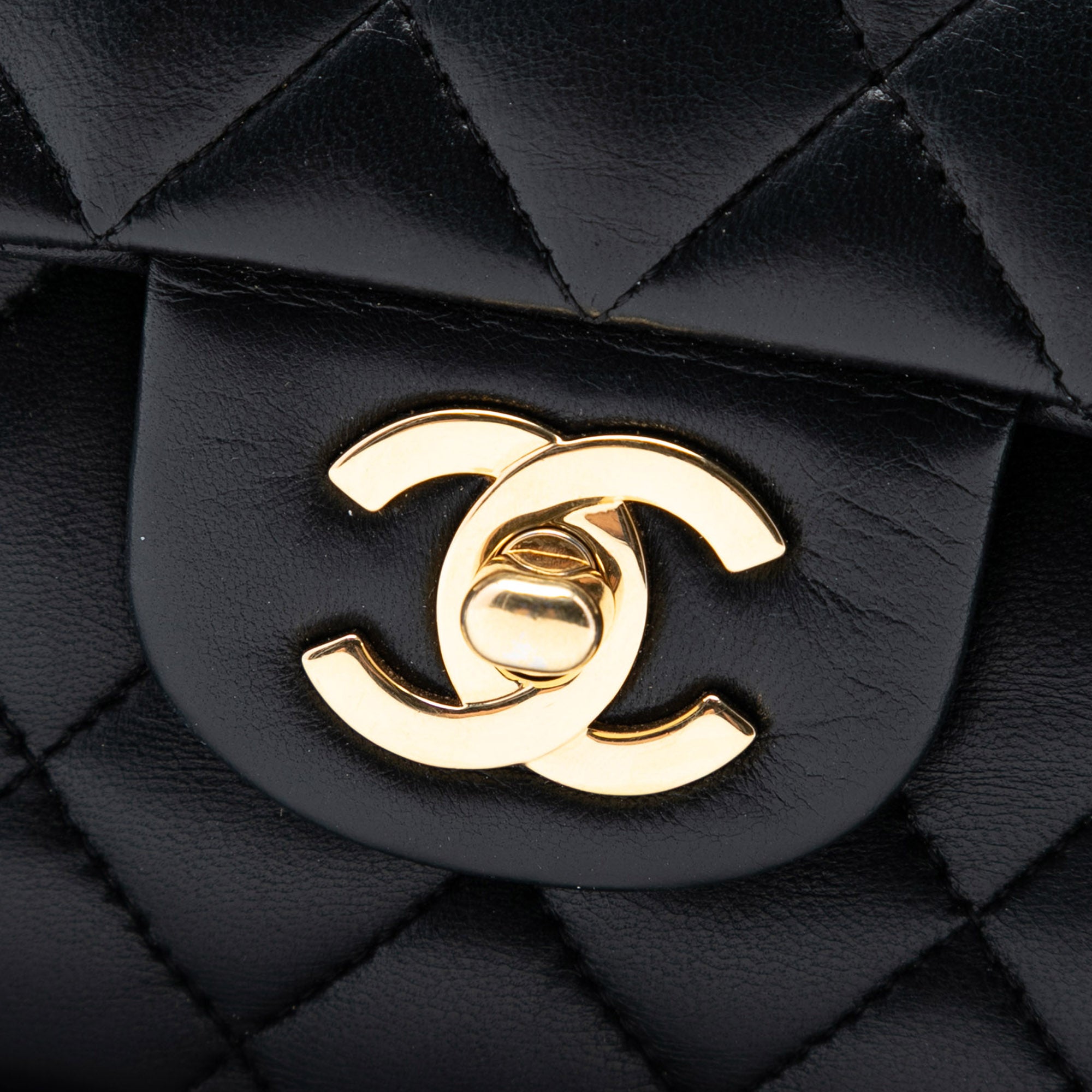 Chanel Medium Classic Lambskin Double Flap - image 5
