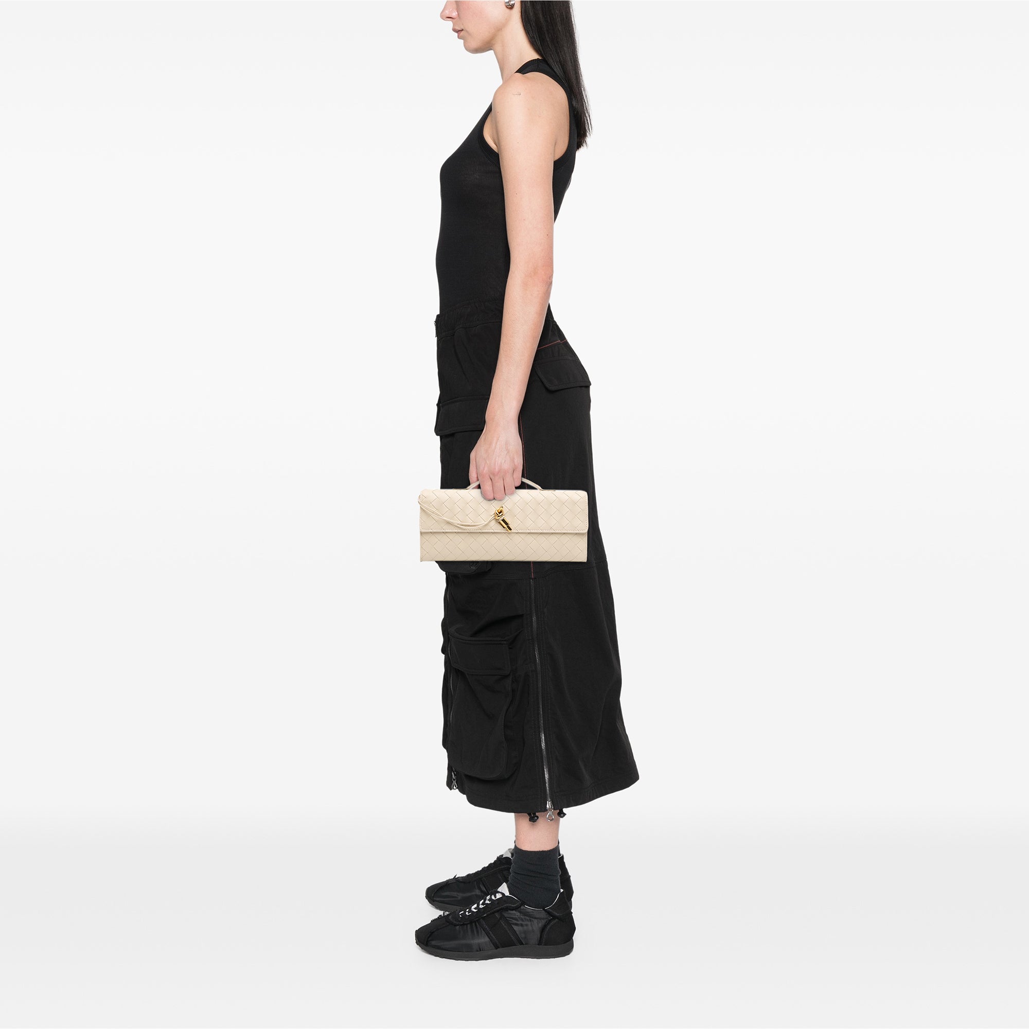 Bottega Veneta Lambskin Intrecciato Andiamo Clutch - image 11