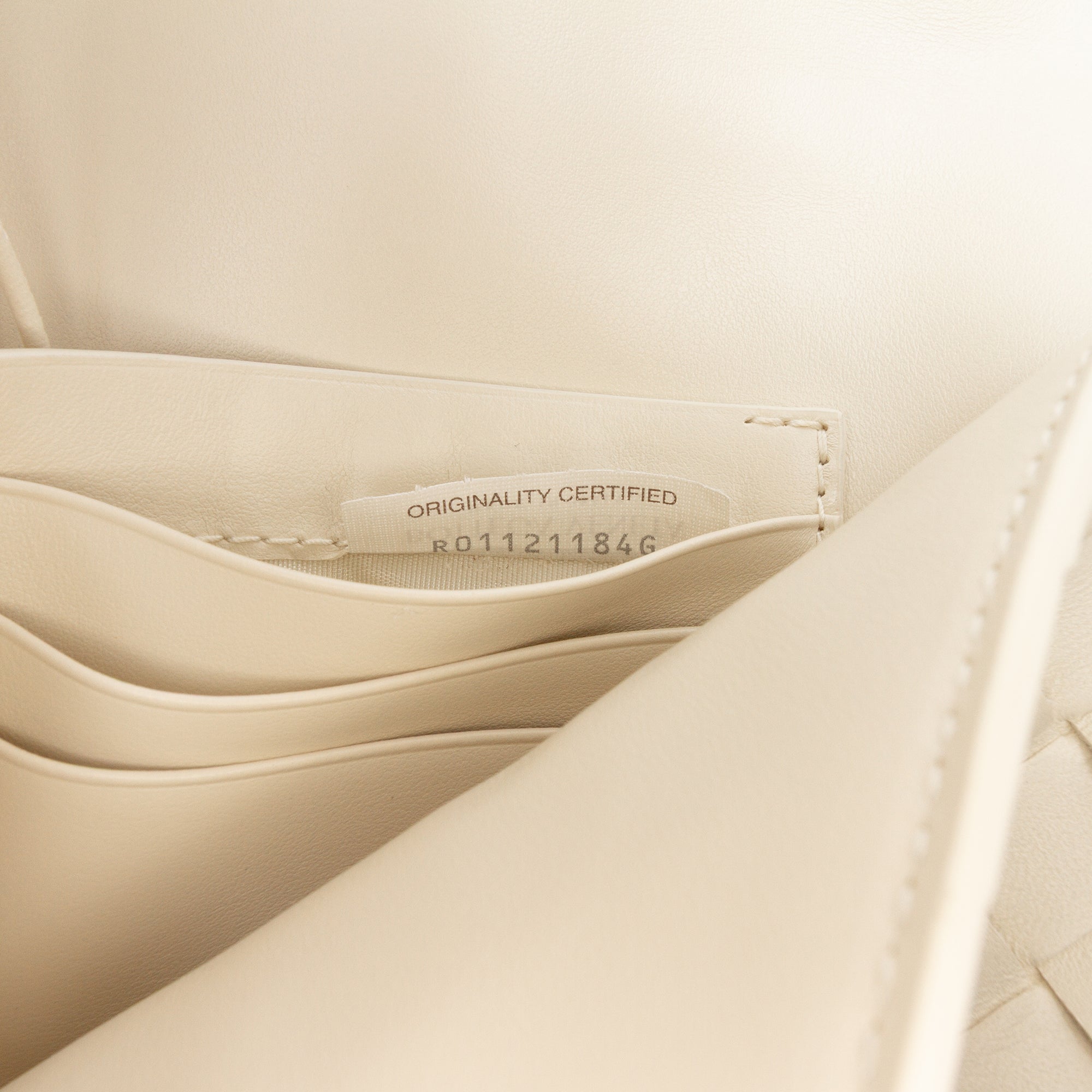Bottega Veneta Lambskin Intrecciato Andiamo Clutch - image 6