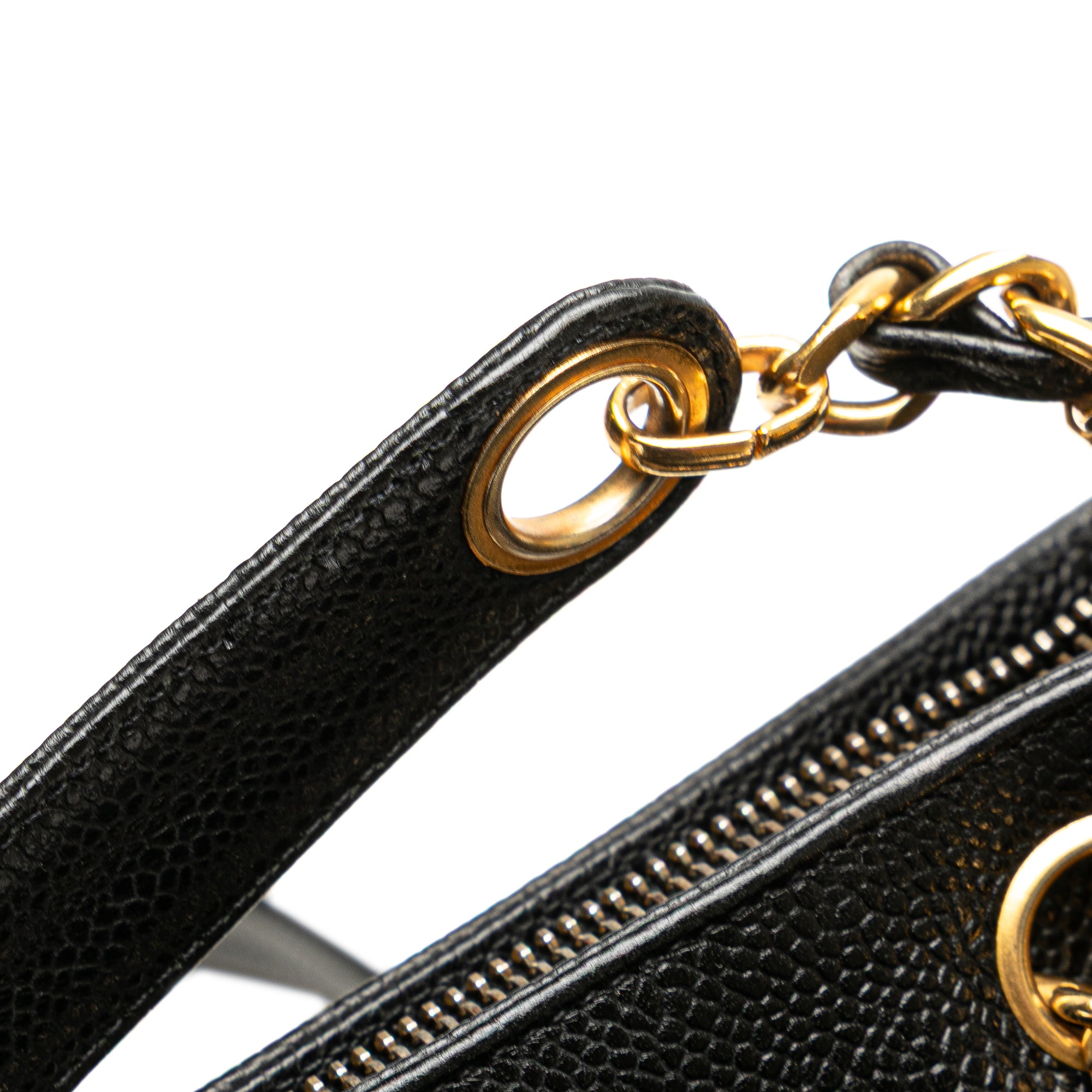 Chanel CC Caviar Shoulder Bag - image 13