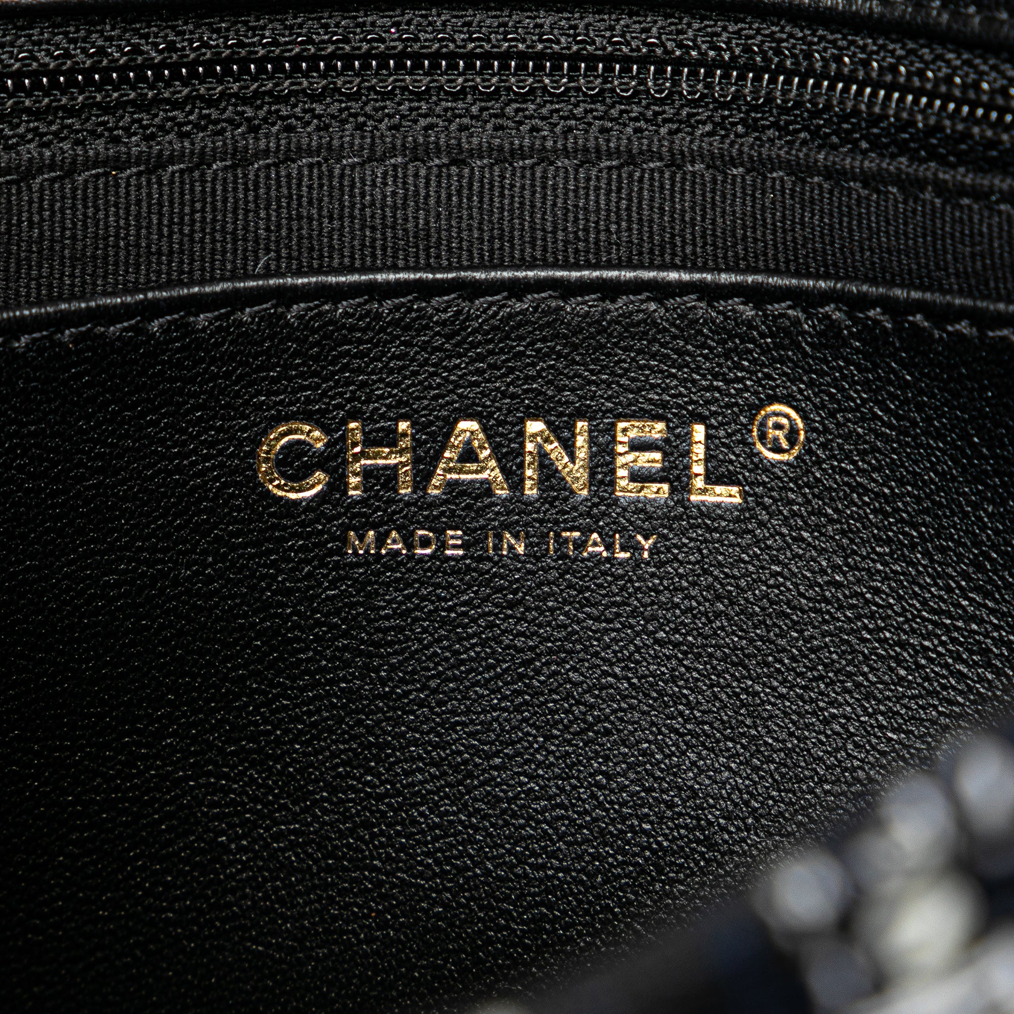 Chanel Mini Tweed Resin Heart Flap - image 5