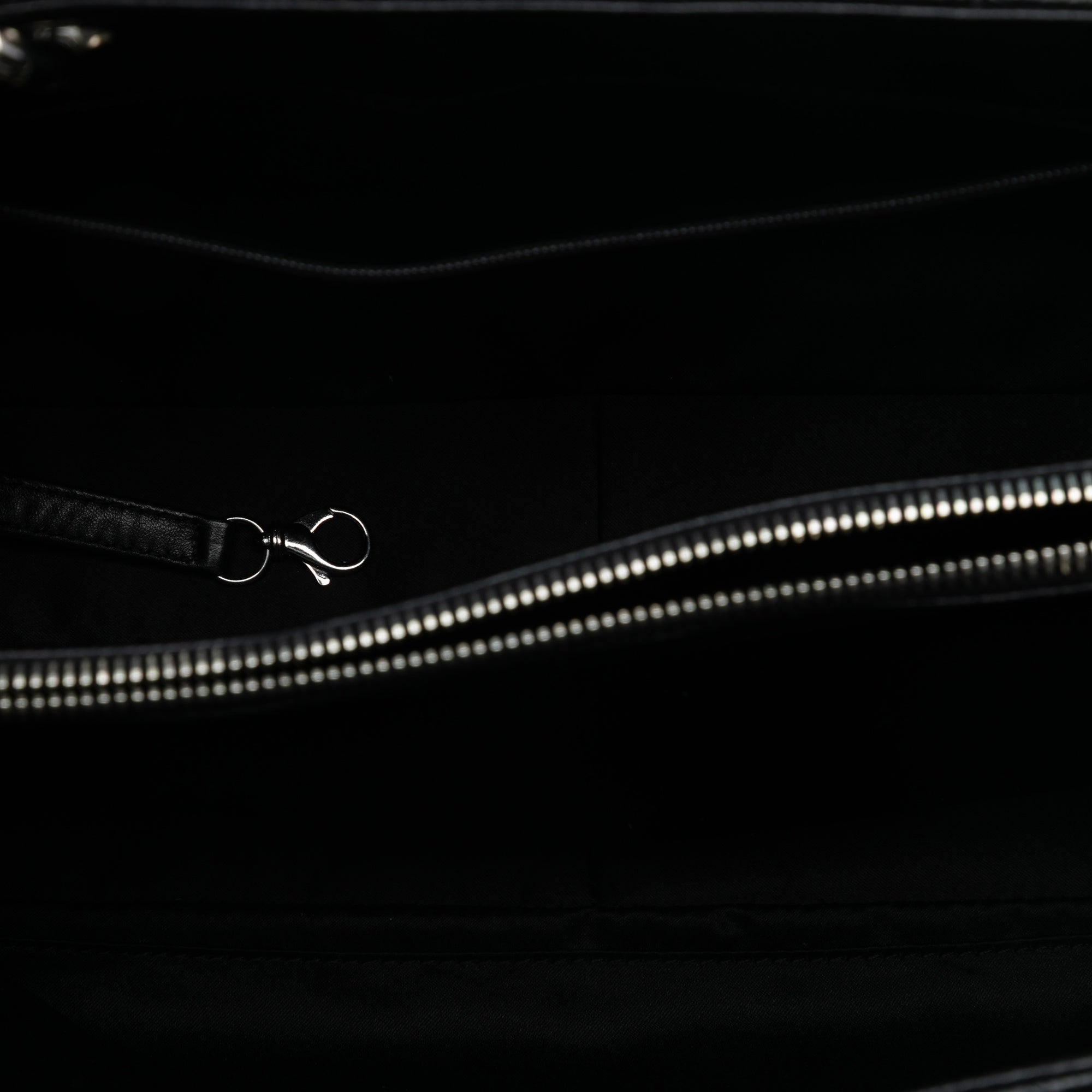 Chanel Caviar Grand Shopping Tote - image 4