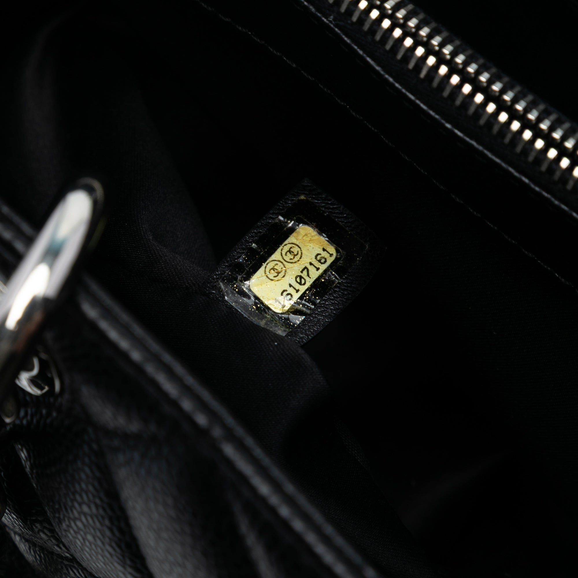 Chanel Caviar Grand Shopping Tote - image 6