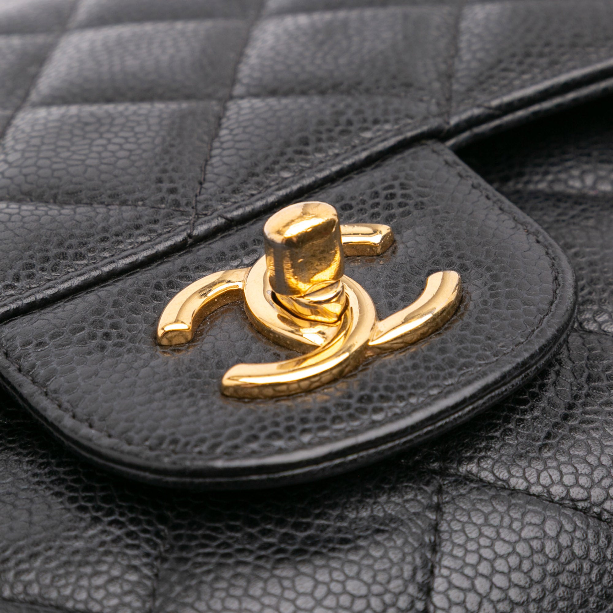 Chanel Jumbo Classic Caviar Double Flap - image 9