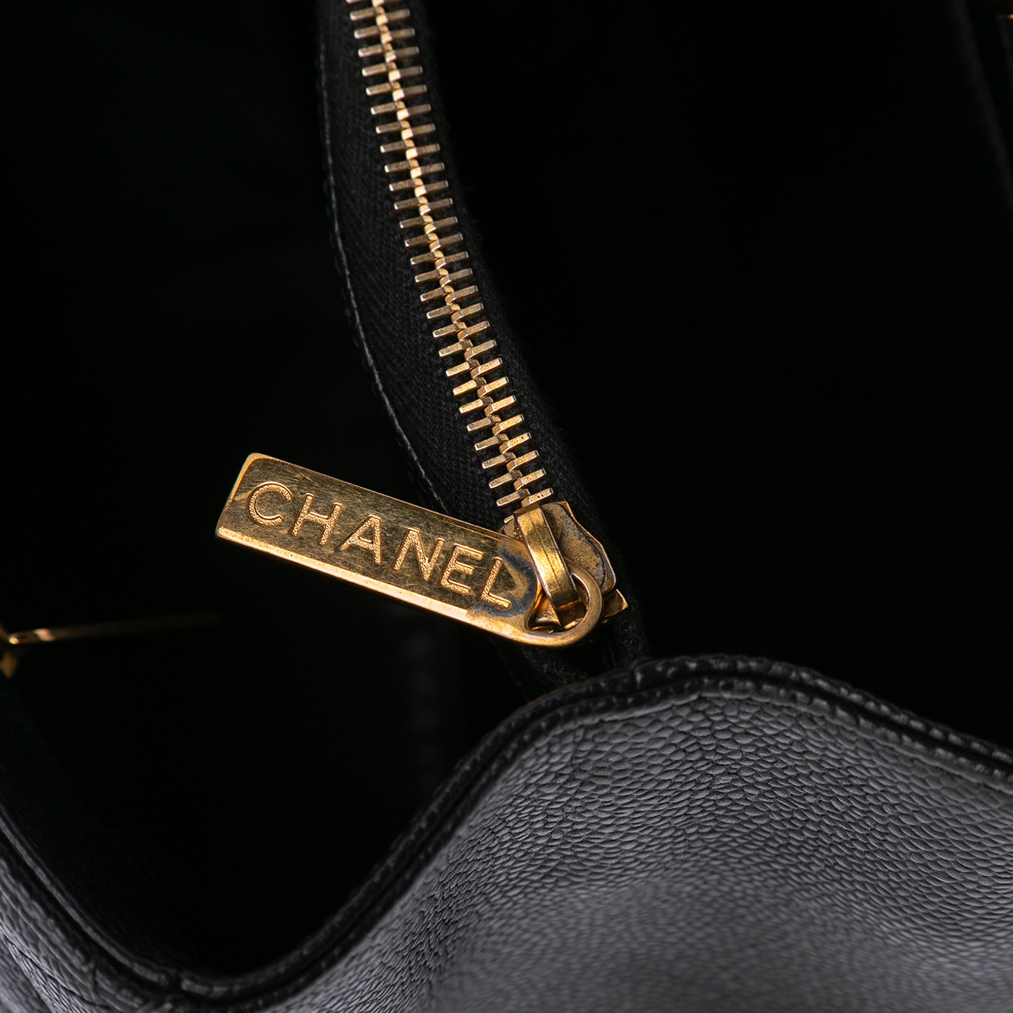 Chanel Caviar Grand Shopping Tote - image 9