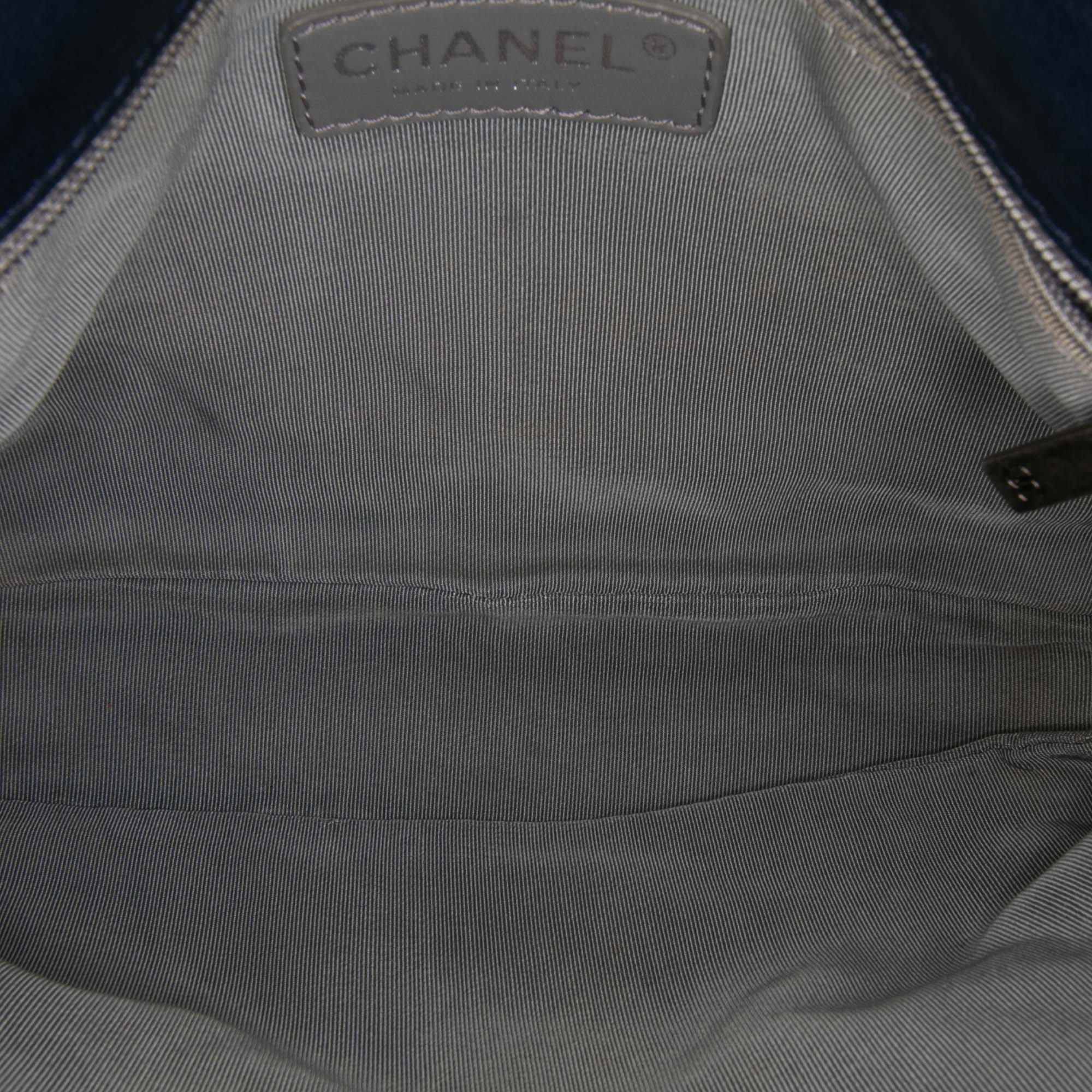 Chanel Medium Quilted Calfskin Love Me Tender Flap - image 4