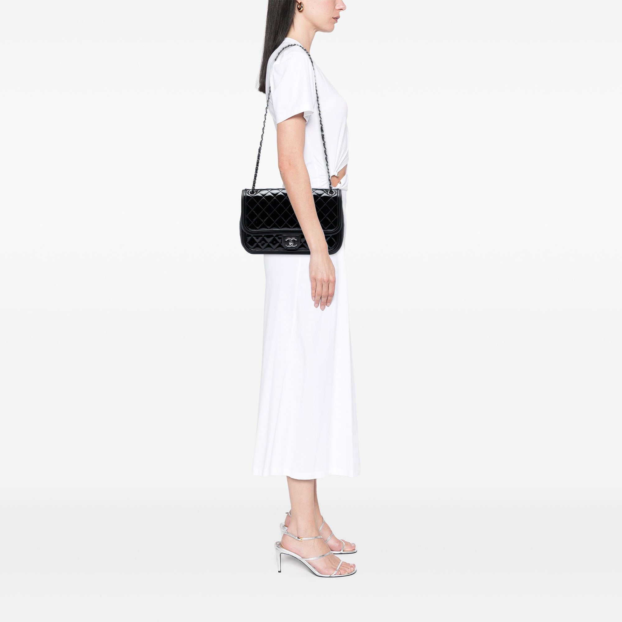 Chanel Jumbo Quilted Patent and Lambskin Trimmed Classic Twist Flap - image 5