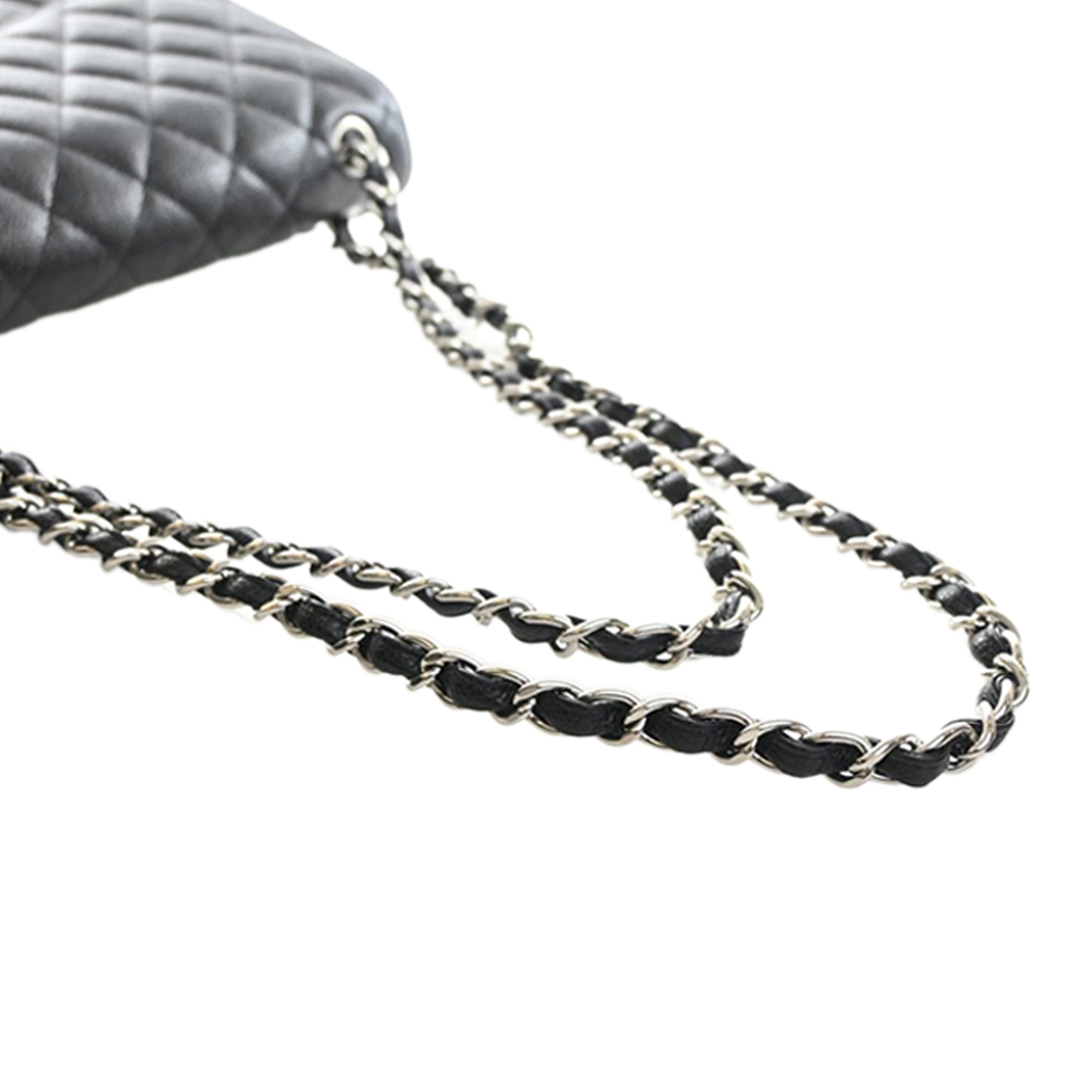 Chanel Jumbo Classic Caviar Double Flap - image 8