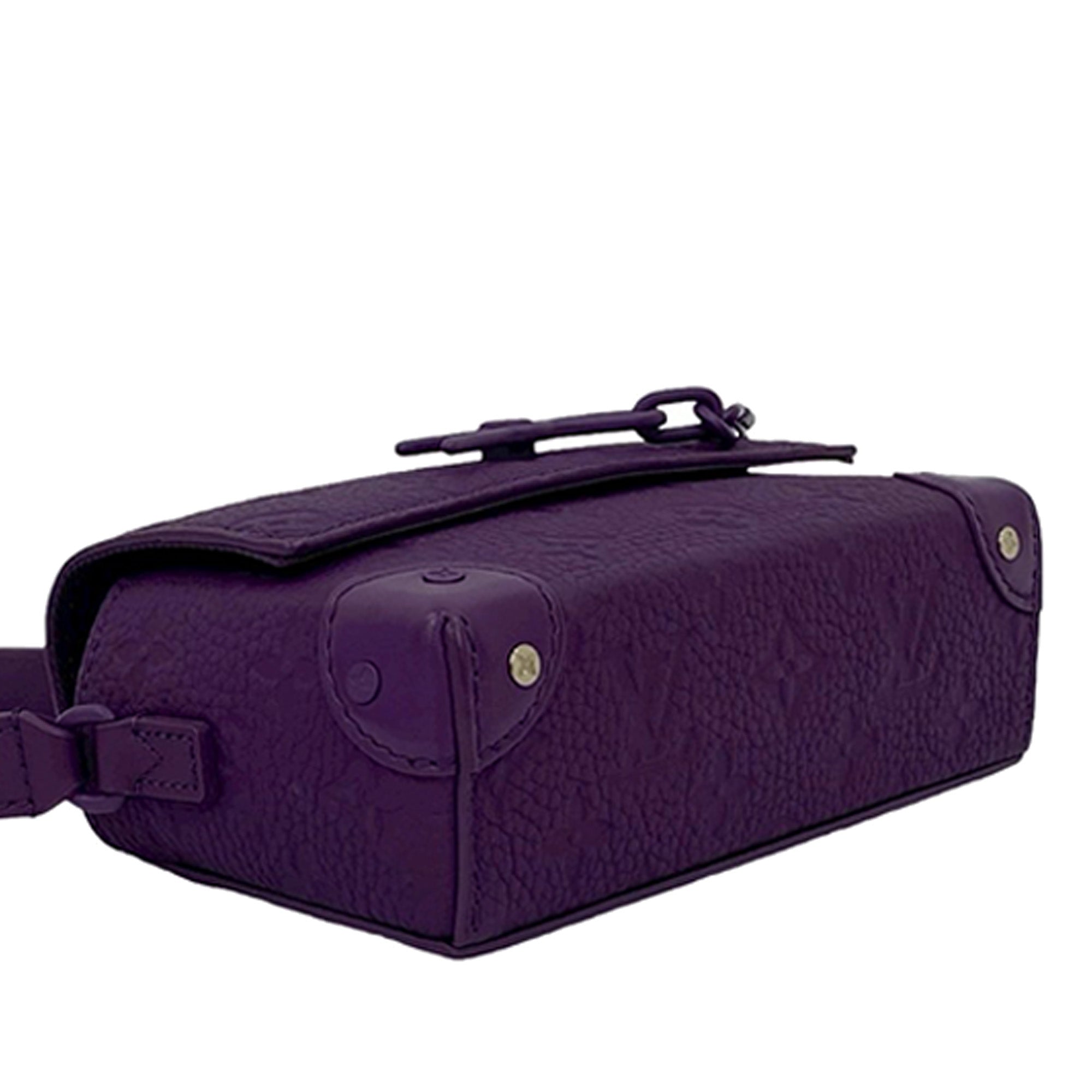 Louis Vuitton Monogram Taurillon Steamer Wearable Wallet - image 7