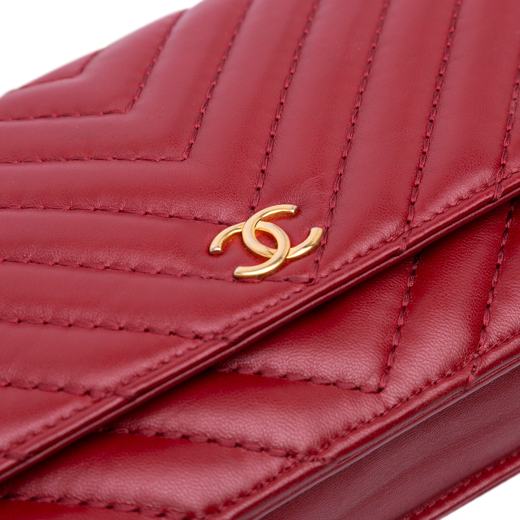 Chanel Métiers d'Art CC Chevron Lambskin Wallet On Chain - image 9