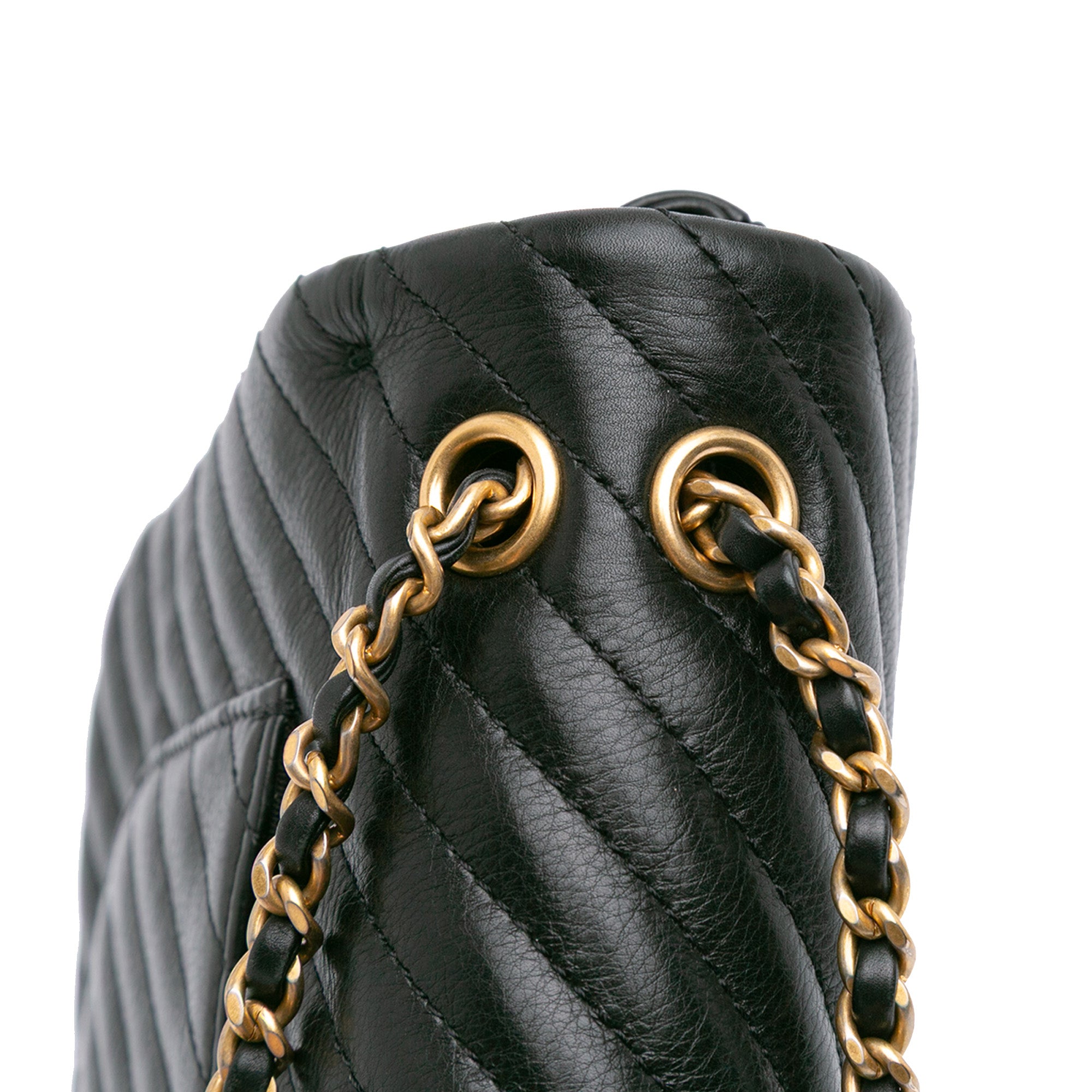 Chanel Calfskin Chevron Rock The Corner Flap - image 11