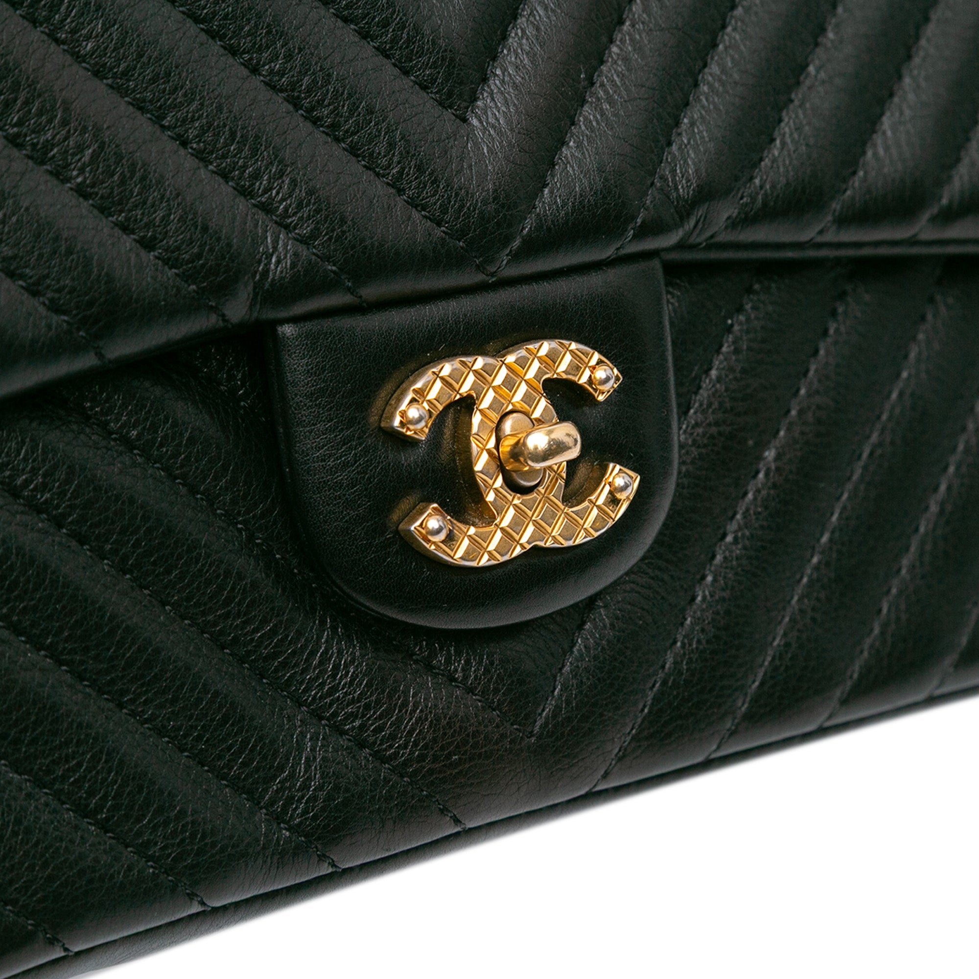 Chanel Calfskin Chevron Rock The Corner Flap - image 9