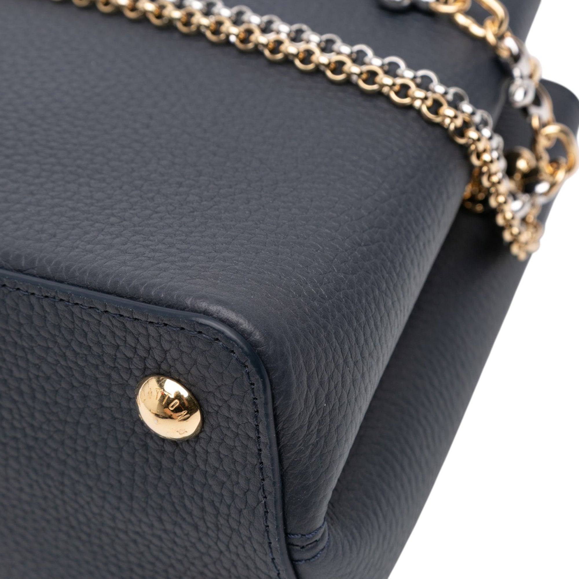 Louis Vuitton Taurillon Chain Capucines MM - image 6