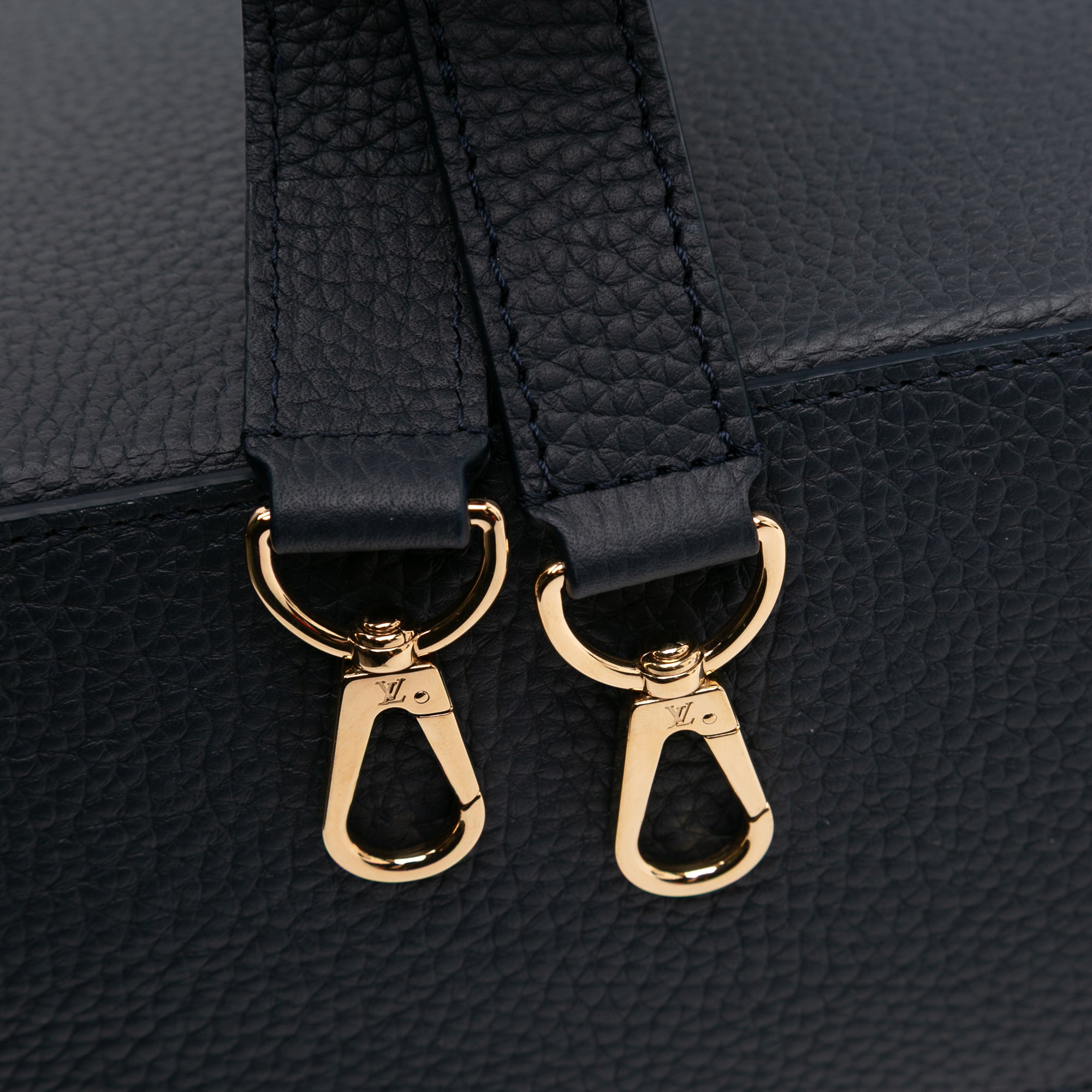 Louis Vuitton Taurillon Chain Capucines MM - image 9