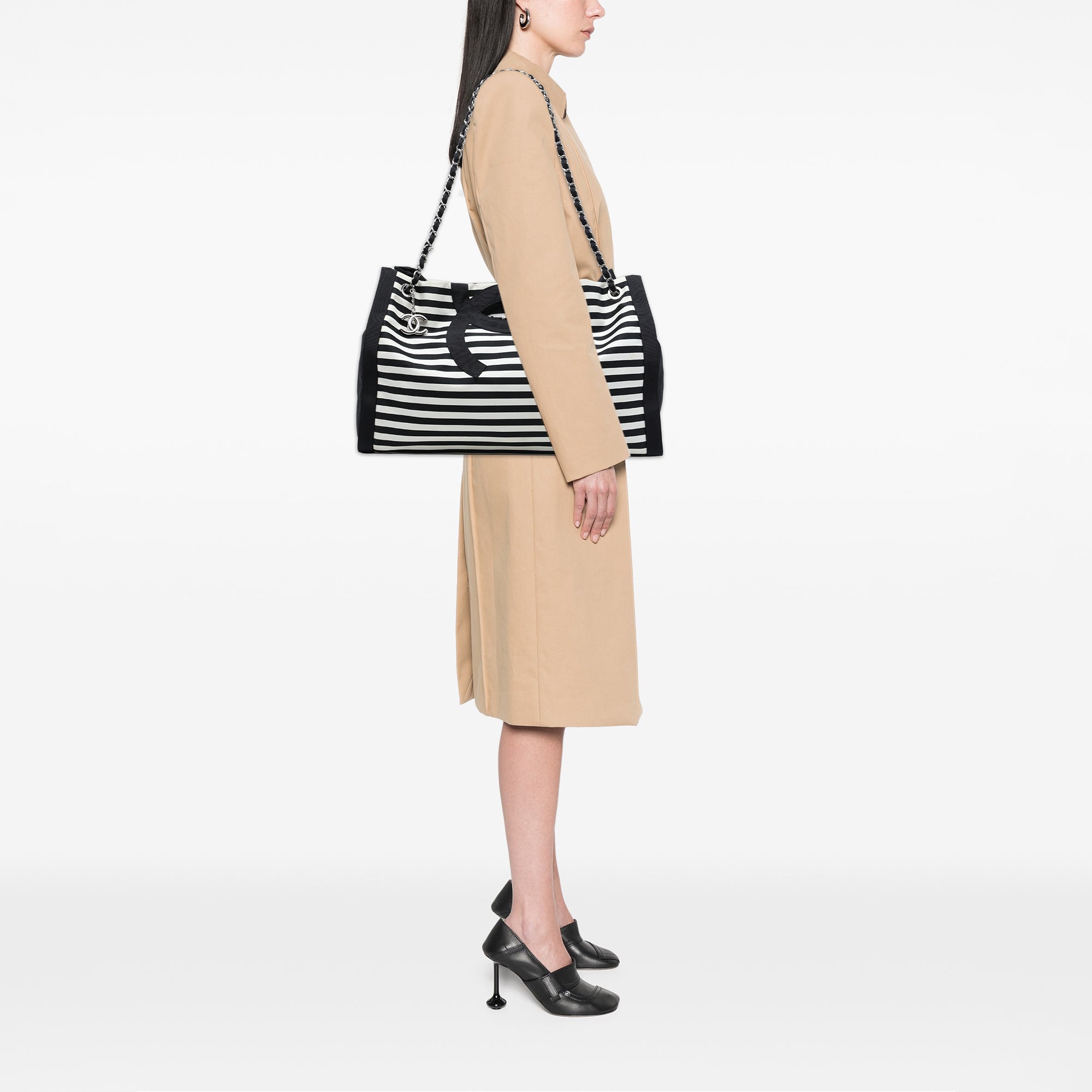 Chanel Extra Large CC Striped Canvas Mariniere Chain Tote - image 6