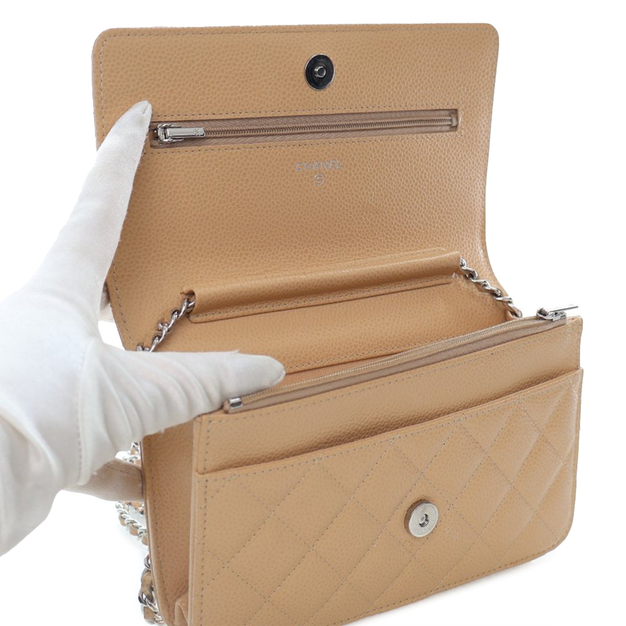 Chanel Classic Caviar Wallet On Chain - image 8