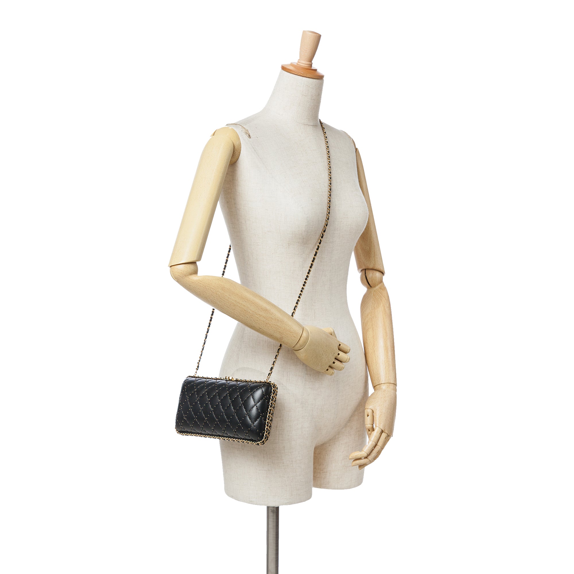 Chanel Quilted Lambskin Studded Chain Around Clutch with Chain - image 9