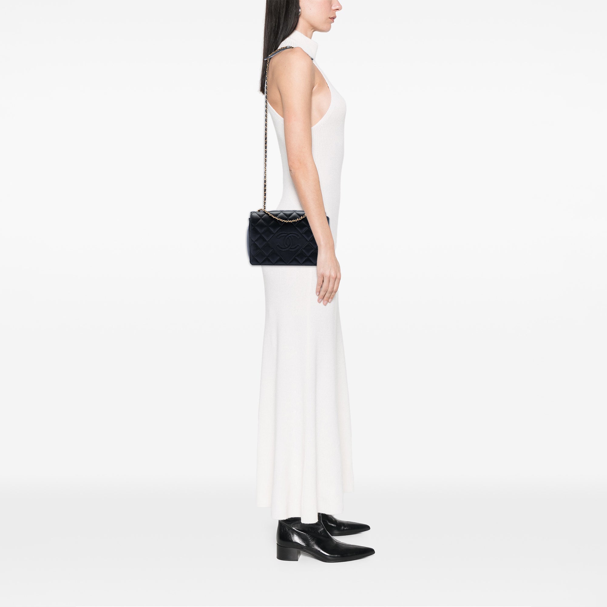 Chanel Medium Quilted Lambskin Diamond CC Flap - image 7