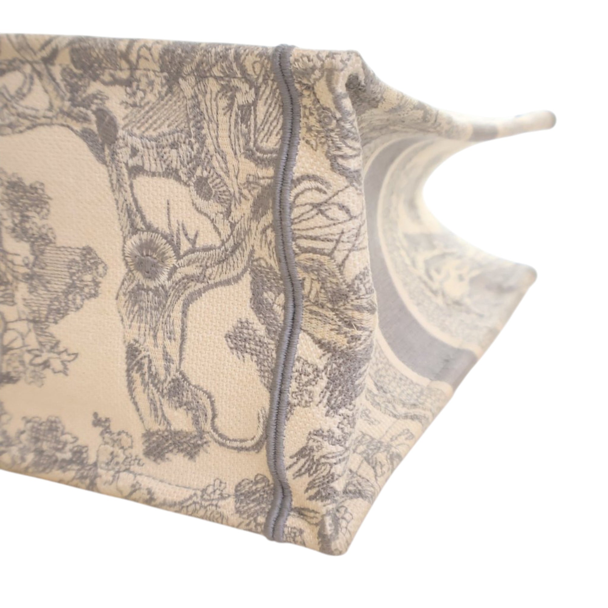 Dior Medium Toile de Jouy Reverse Embroidered Canvas Book Tote - image 5